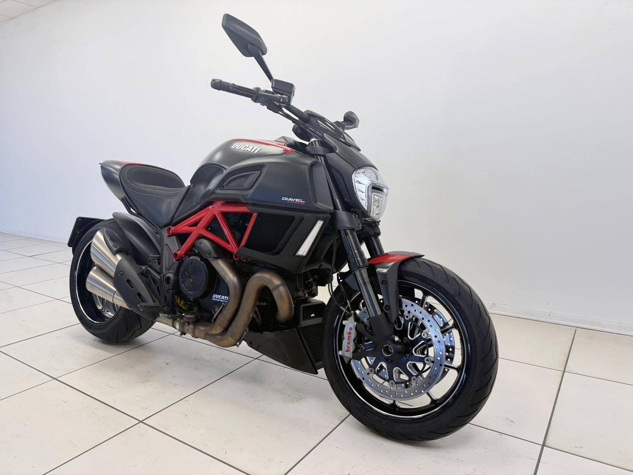 DUCATI Diavel 1199 Dark