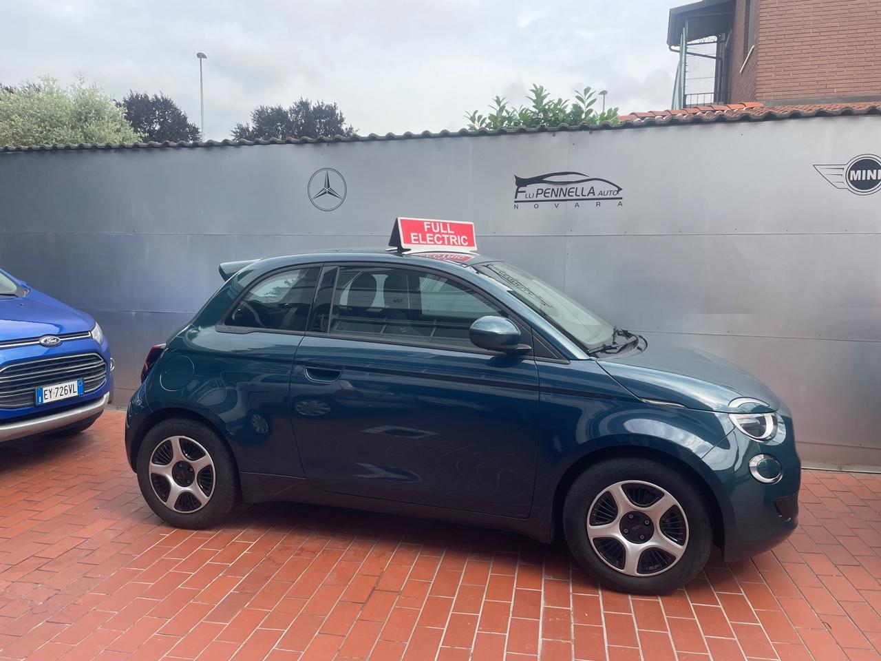 Fiat 500 500e Berlina 23,8 kWh Icon