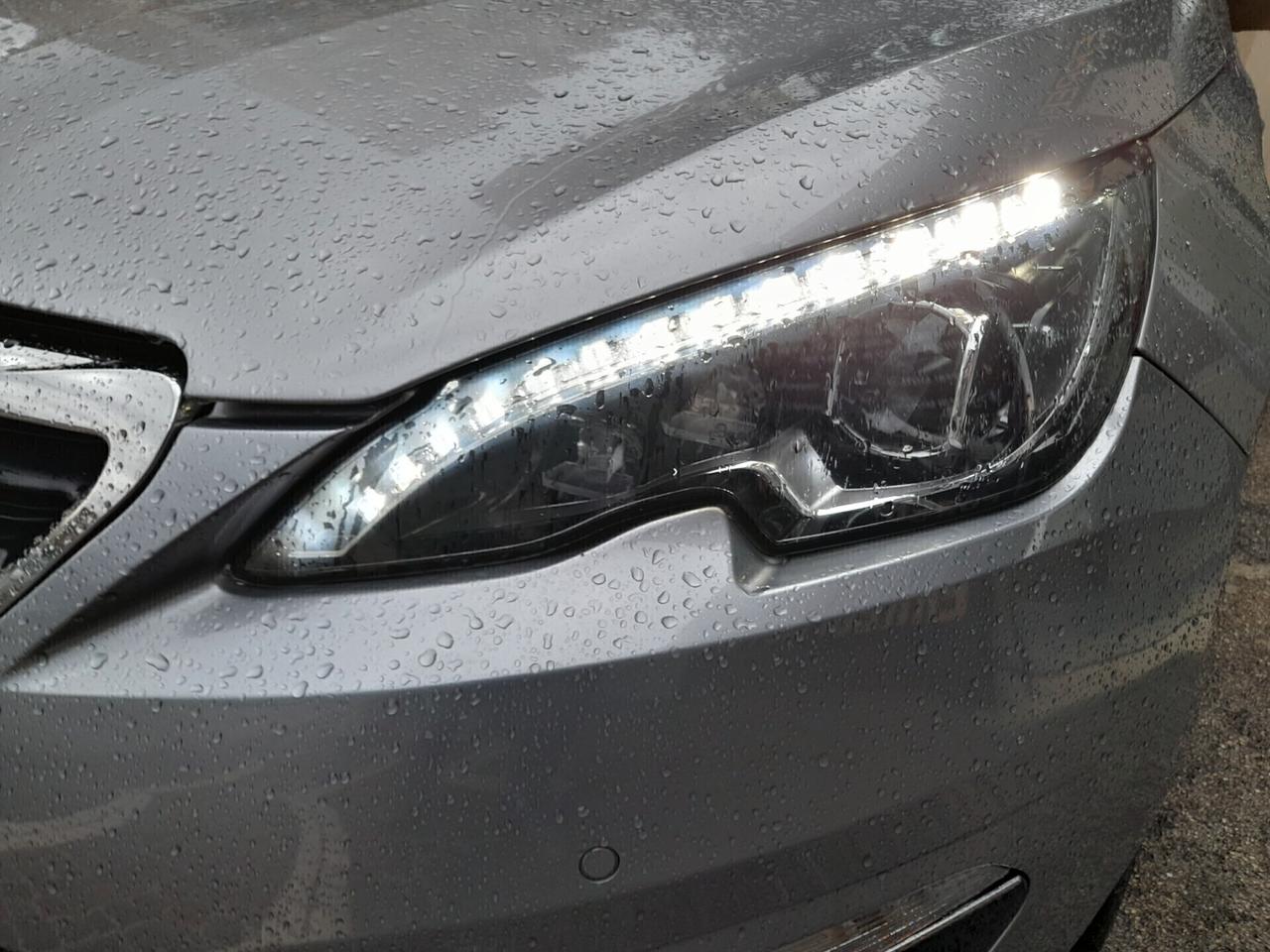 Peugeot 308 1.6 e-HDi 115 CV Stop&Start SW Allure