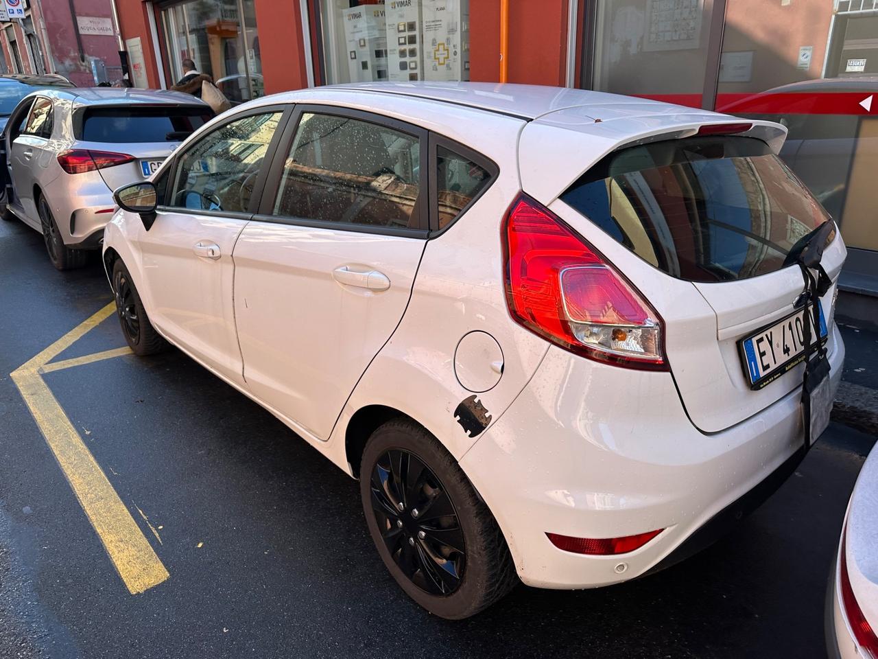Ford Fiesta 1.5 TDCi 75CV 5 porte Black & White Edition