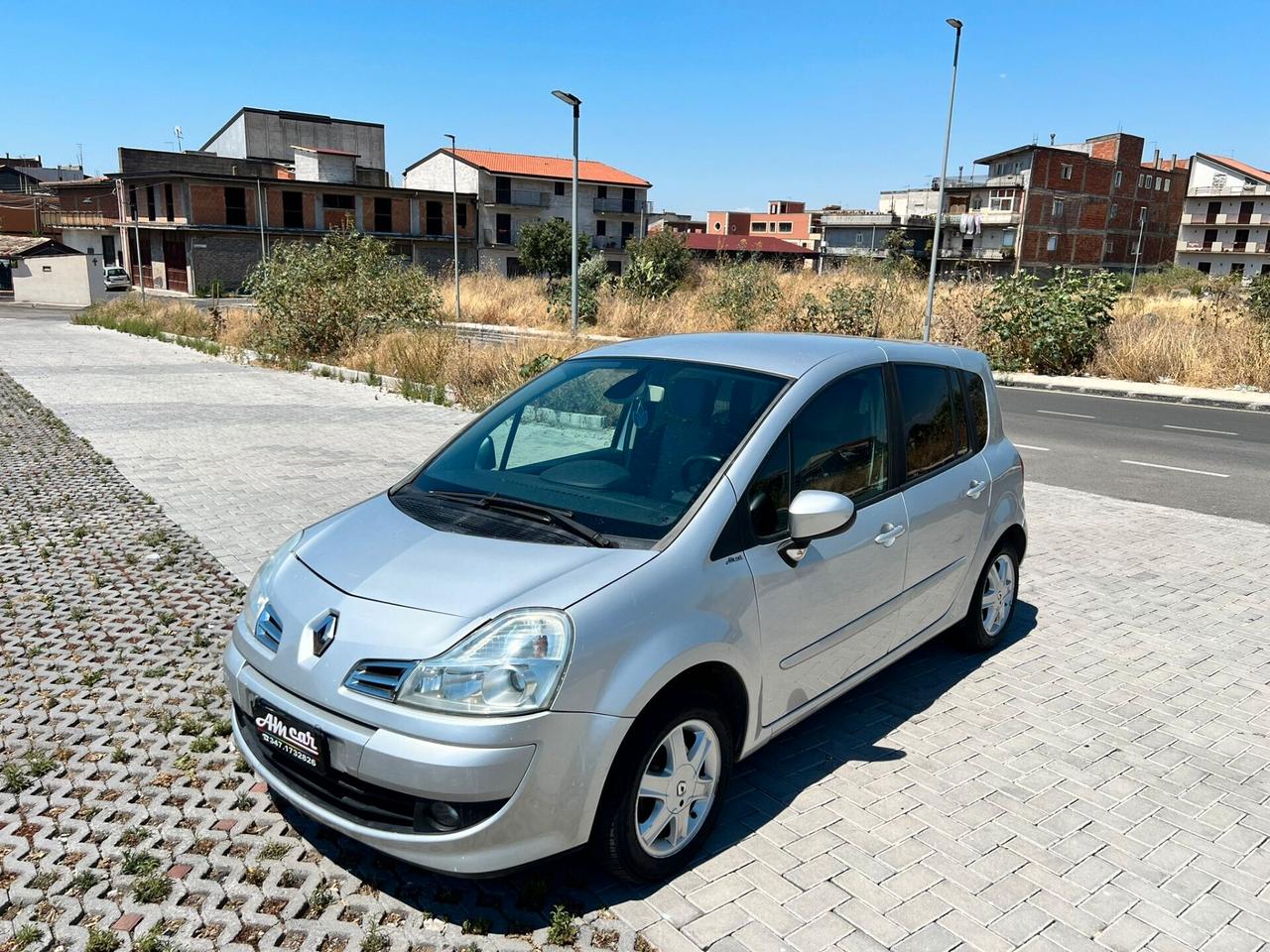 Renault Modus 1.5DCI A-F-F-A-R-O-N-E