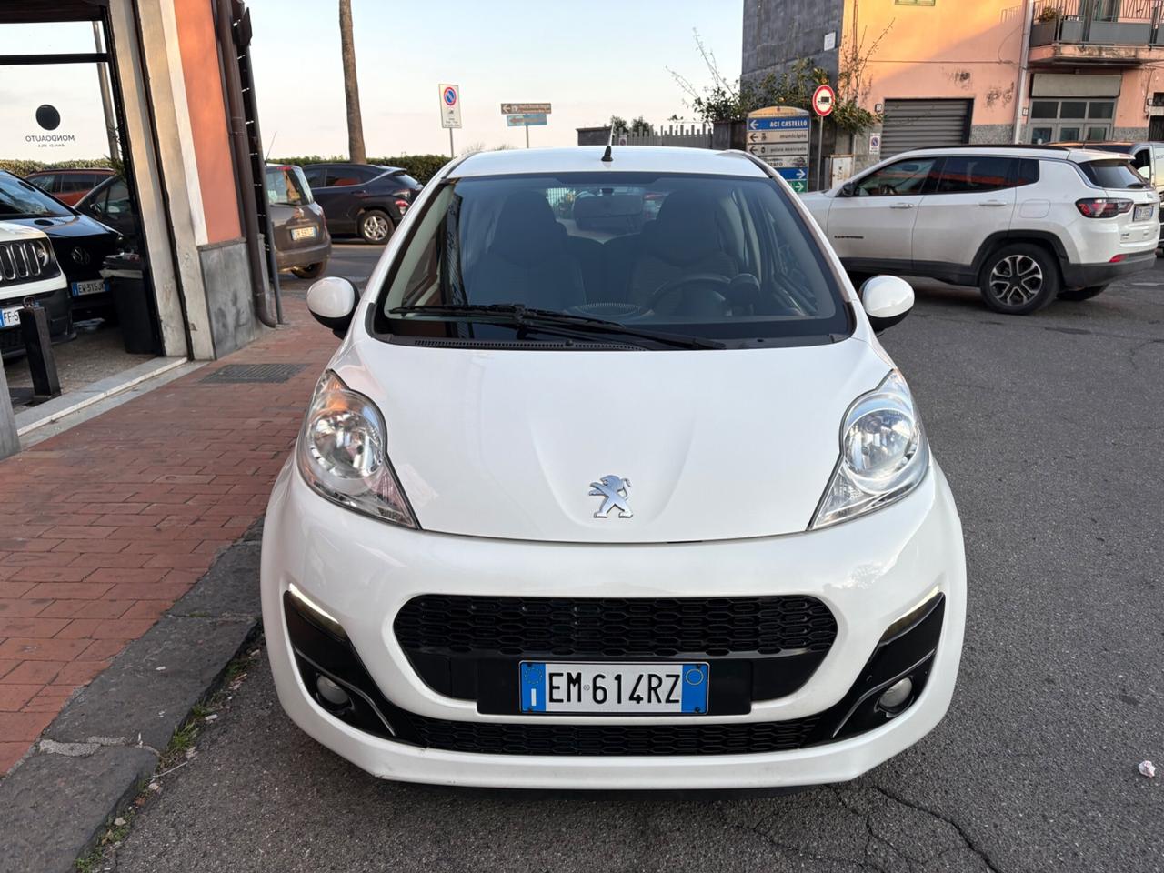 Peugeot 107 1.0 68CV 3p. 2012