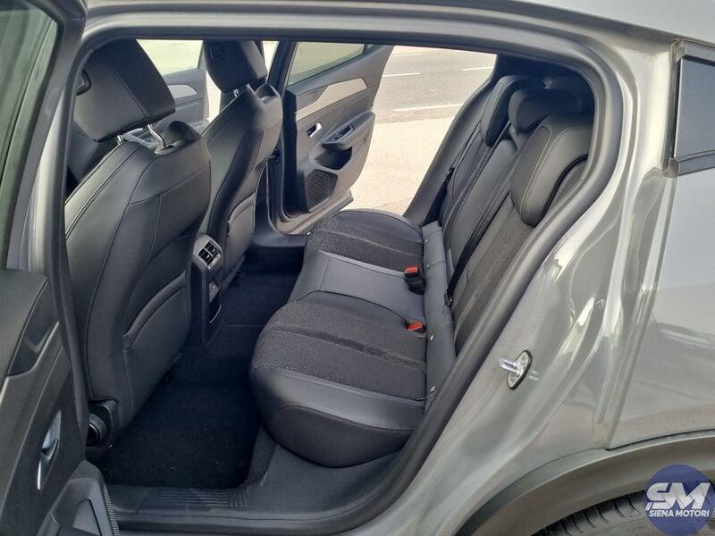 Peugeot 408 408 Hybrid 136 e-DCS6 GT