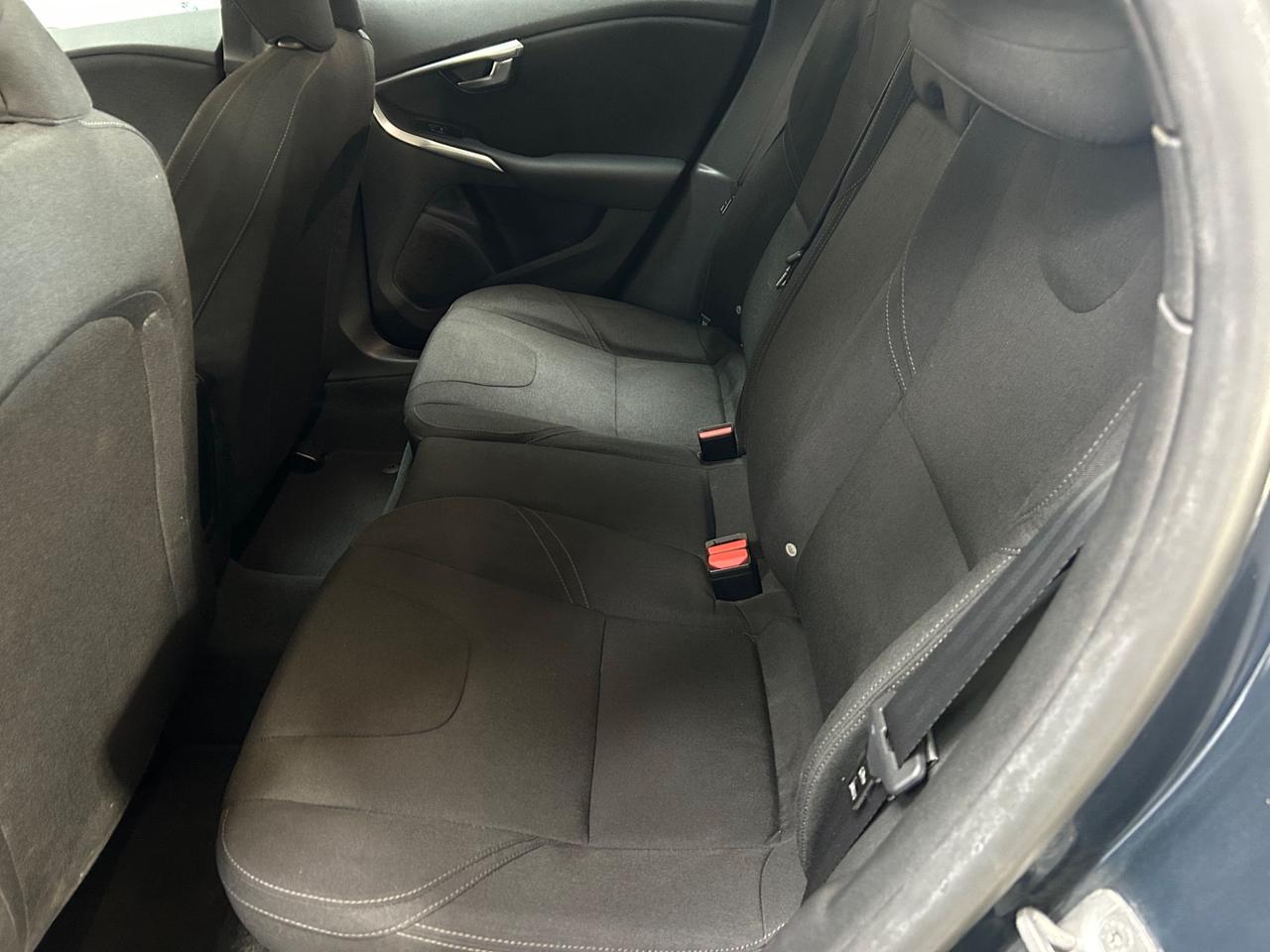 Volvo V40 Cross Country D2 1.6 114cv Momentum