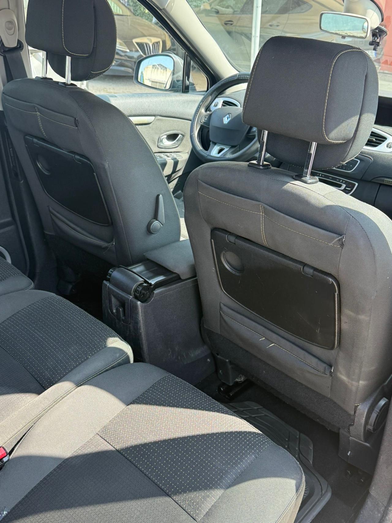 Renault Scenic Scénic X-mod 1.9 dCi 130CV Luxe