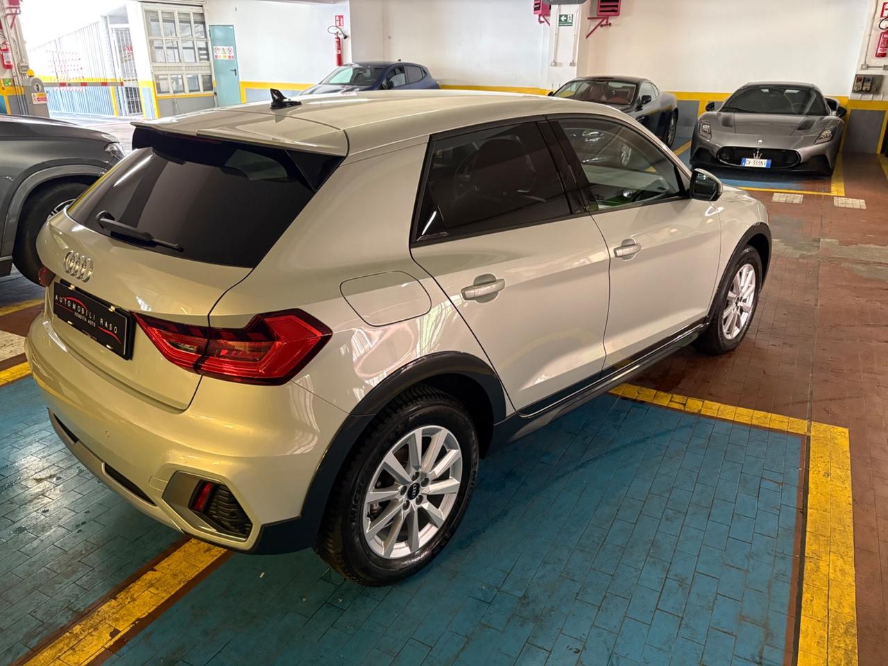 Audi A1 allstreet 35 TFSI S tronic Identity Contrast