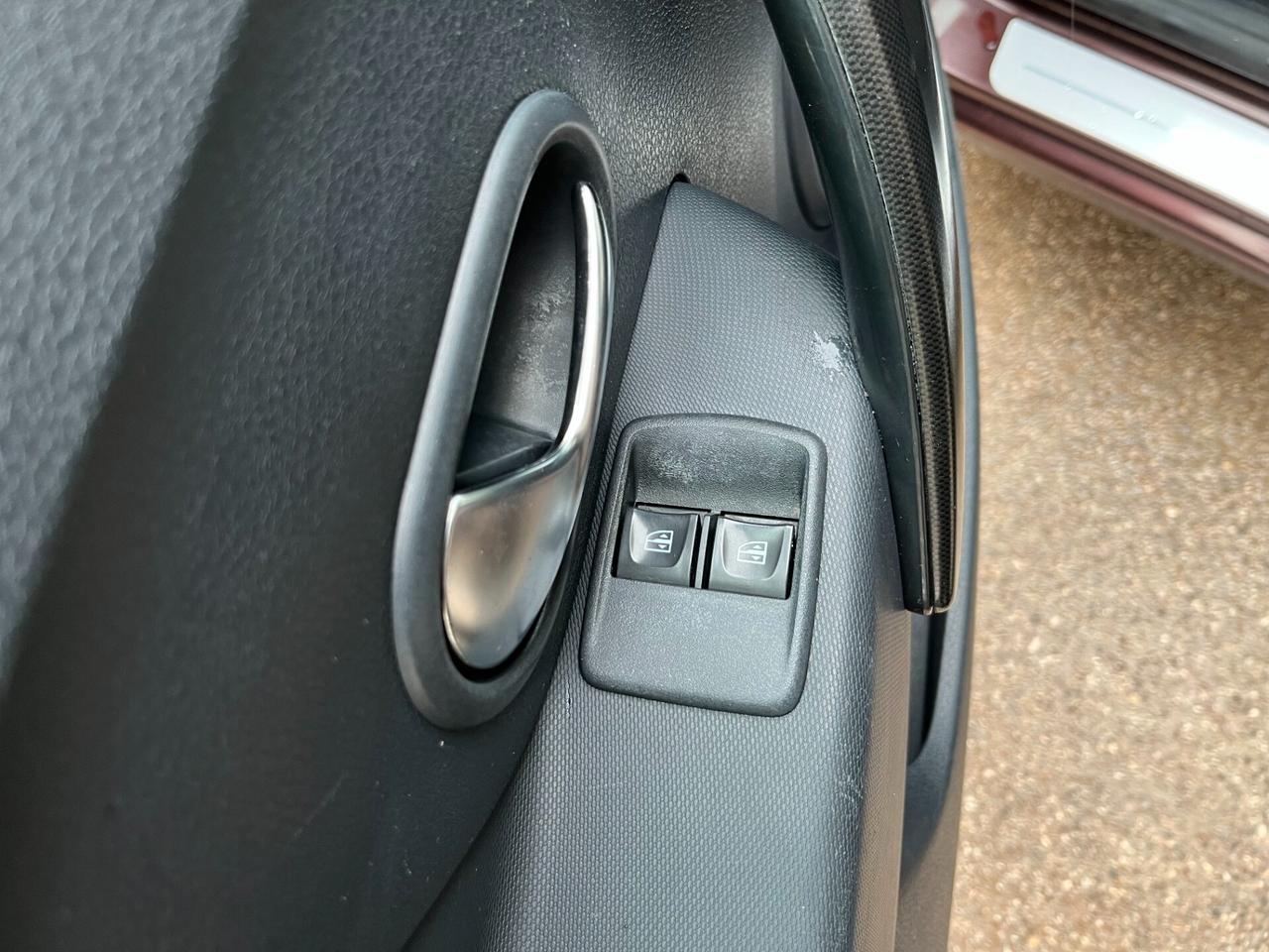 Dacia Sandero 1.0 SCe 12V 75CV Lauréate