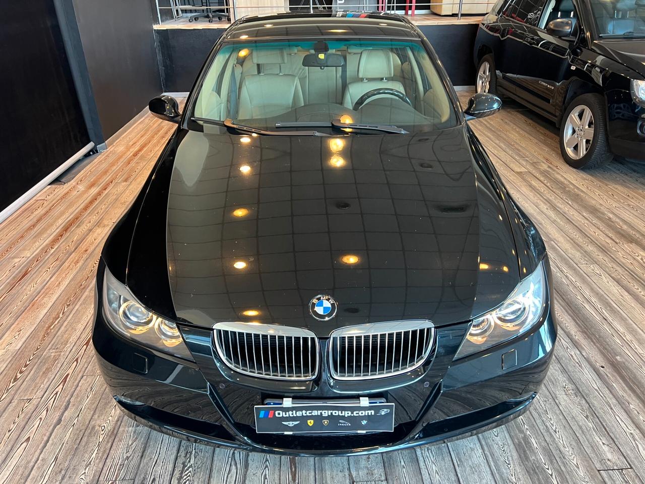 BMW 320 BERLINA FUTURA/LIBRETTO SERVICE
