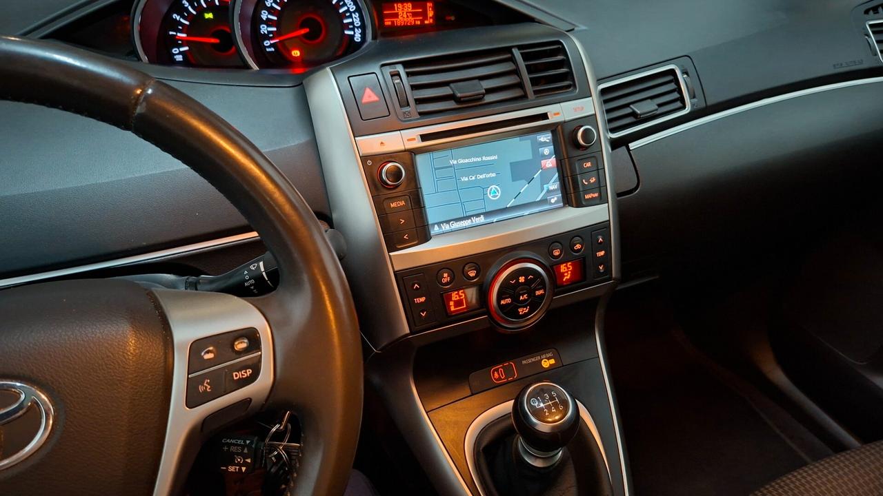 TOYOTA VERSO 2014 1.6DIESEL 7POSTI TETTO PANORAMICO