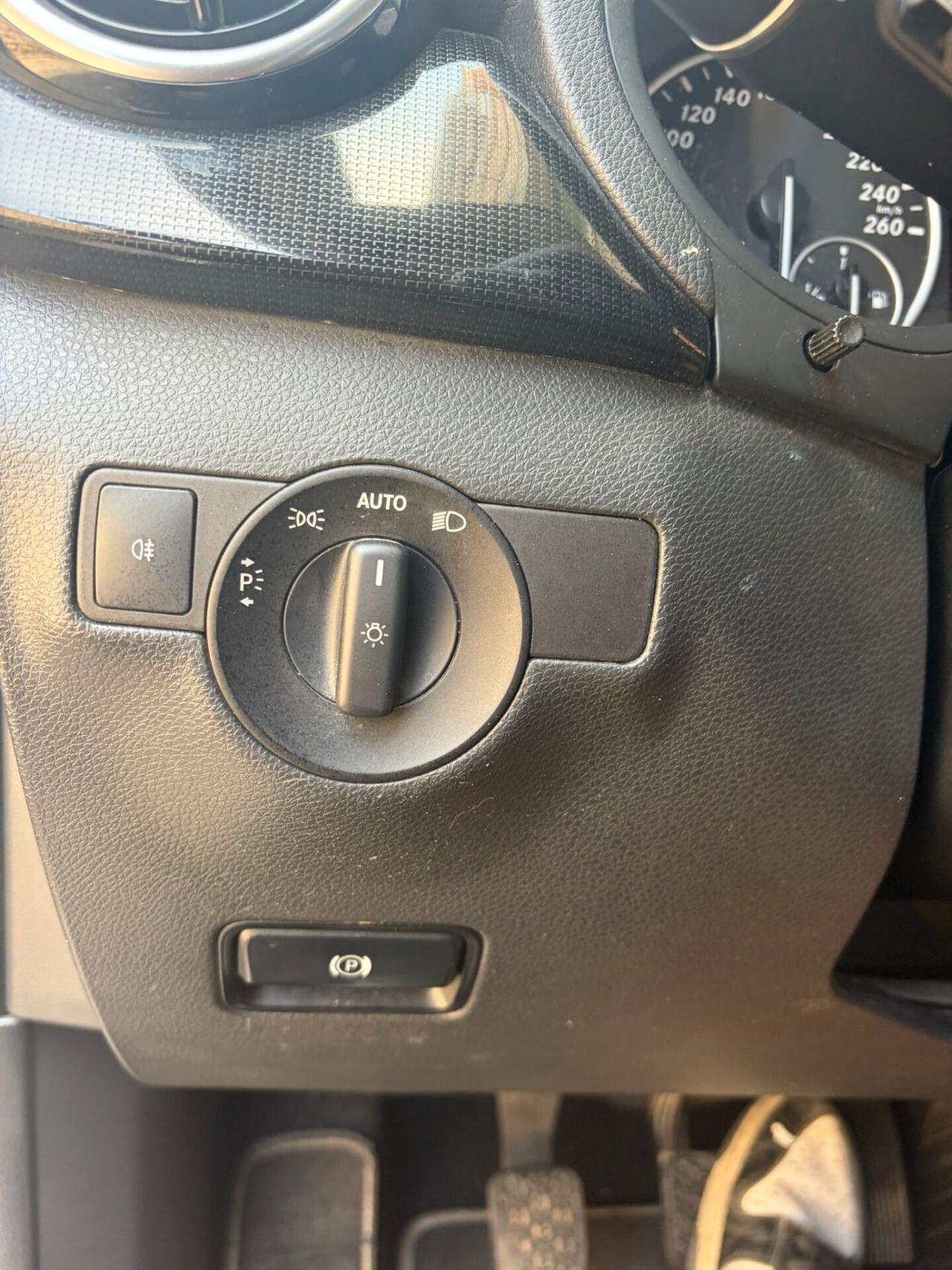 Mercedes-benz B 180 CDI Premium