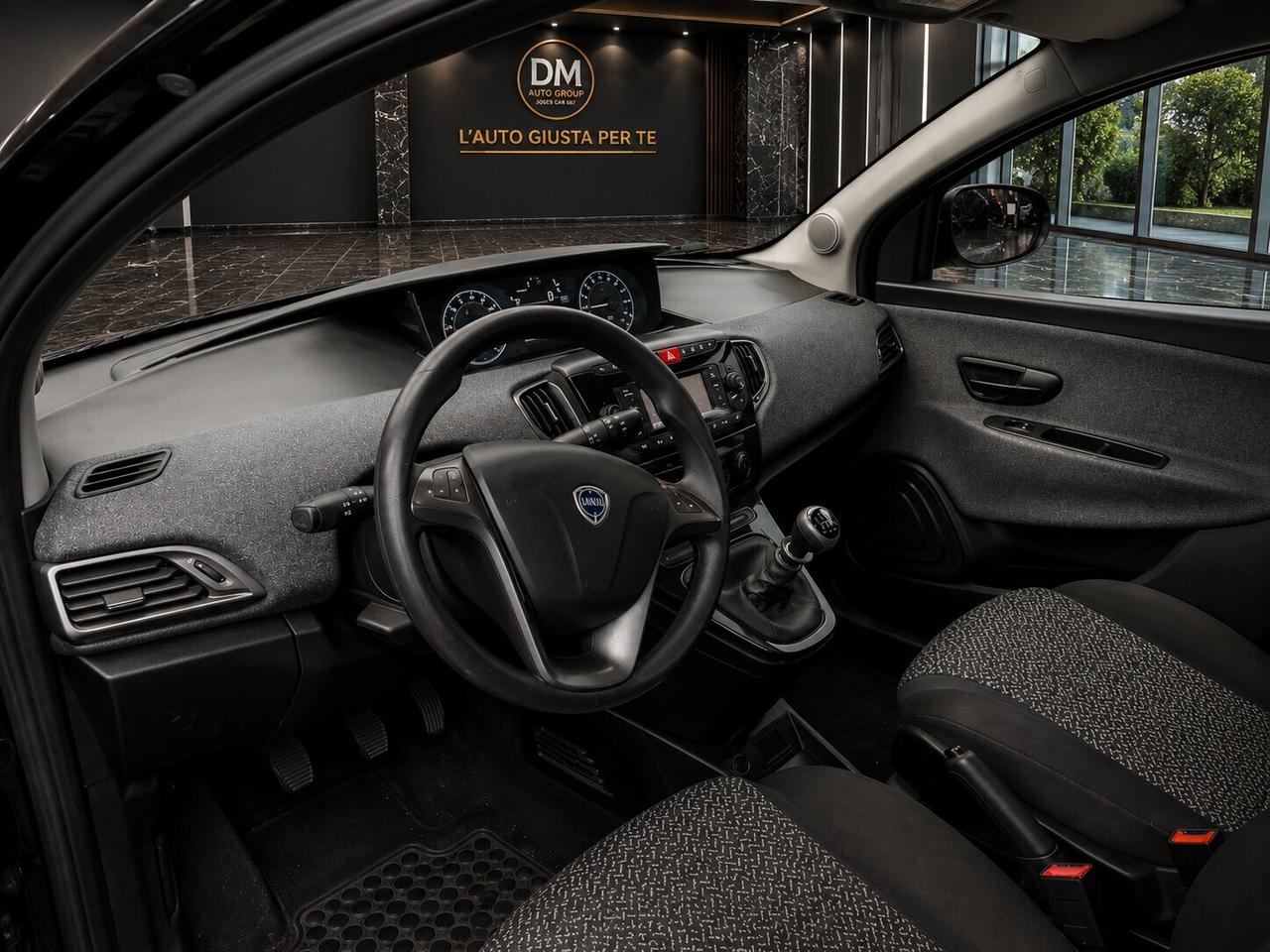 Lancia Ypsilon 1.0 FireFly 5 porte S&S Hybrid Silver Plus