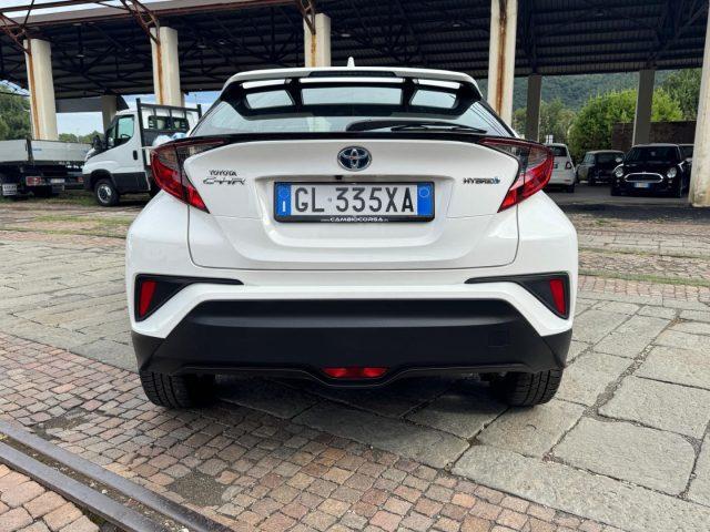 TOYOTA C-HR 1.8 Hybrid E-CVT Business