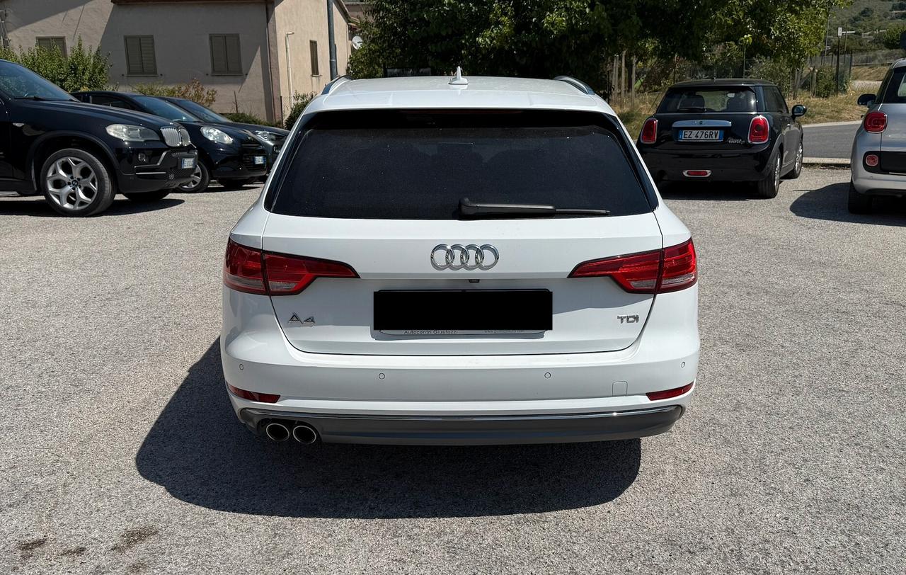 Audi A4 AVANT 2.0 TDI S-LINE