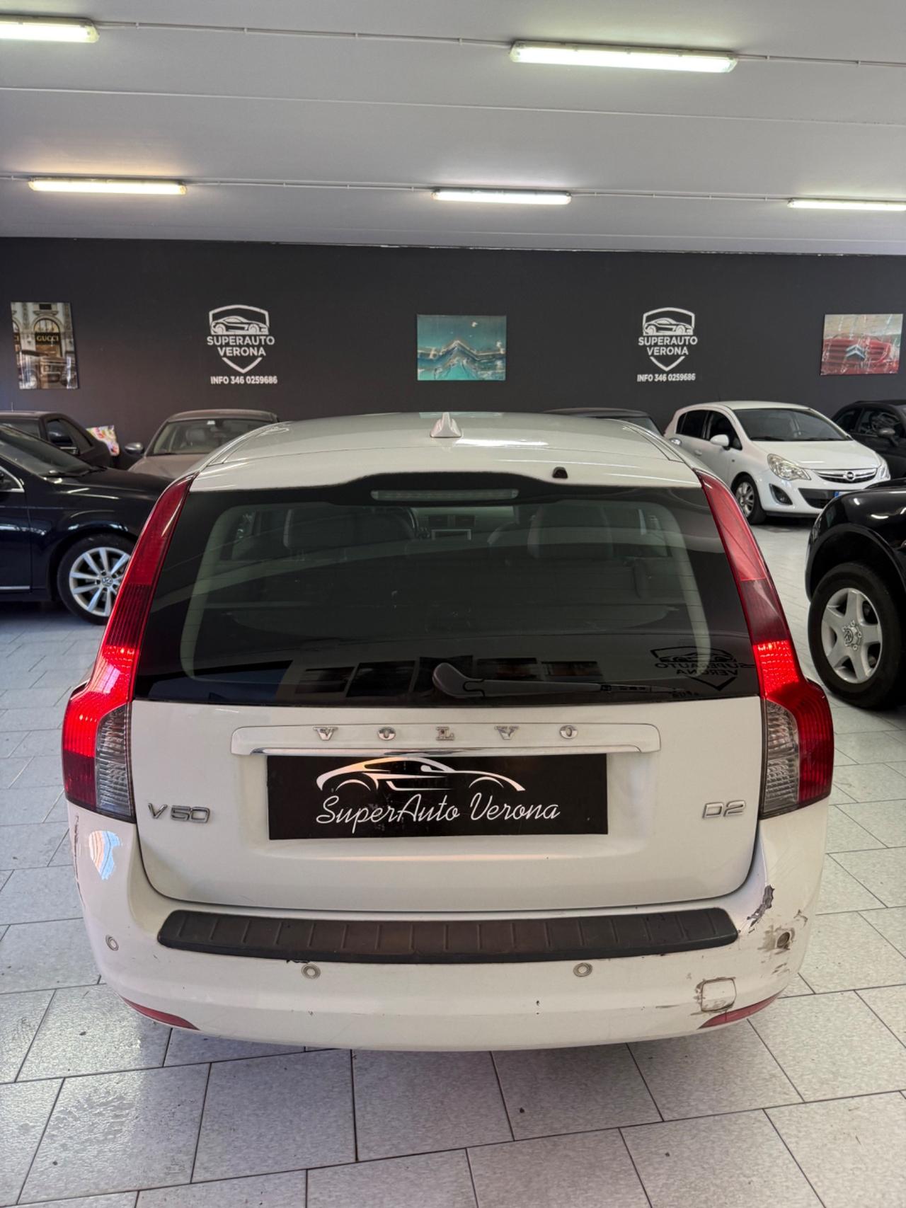 Volvo V50 D2 R-design