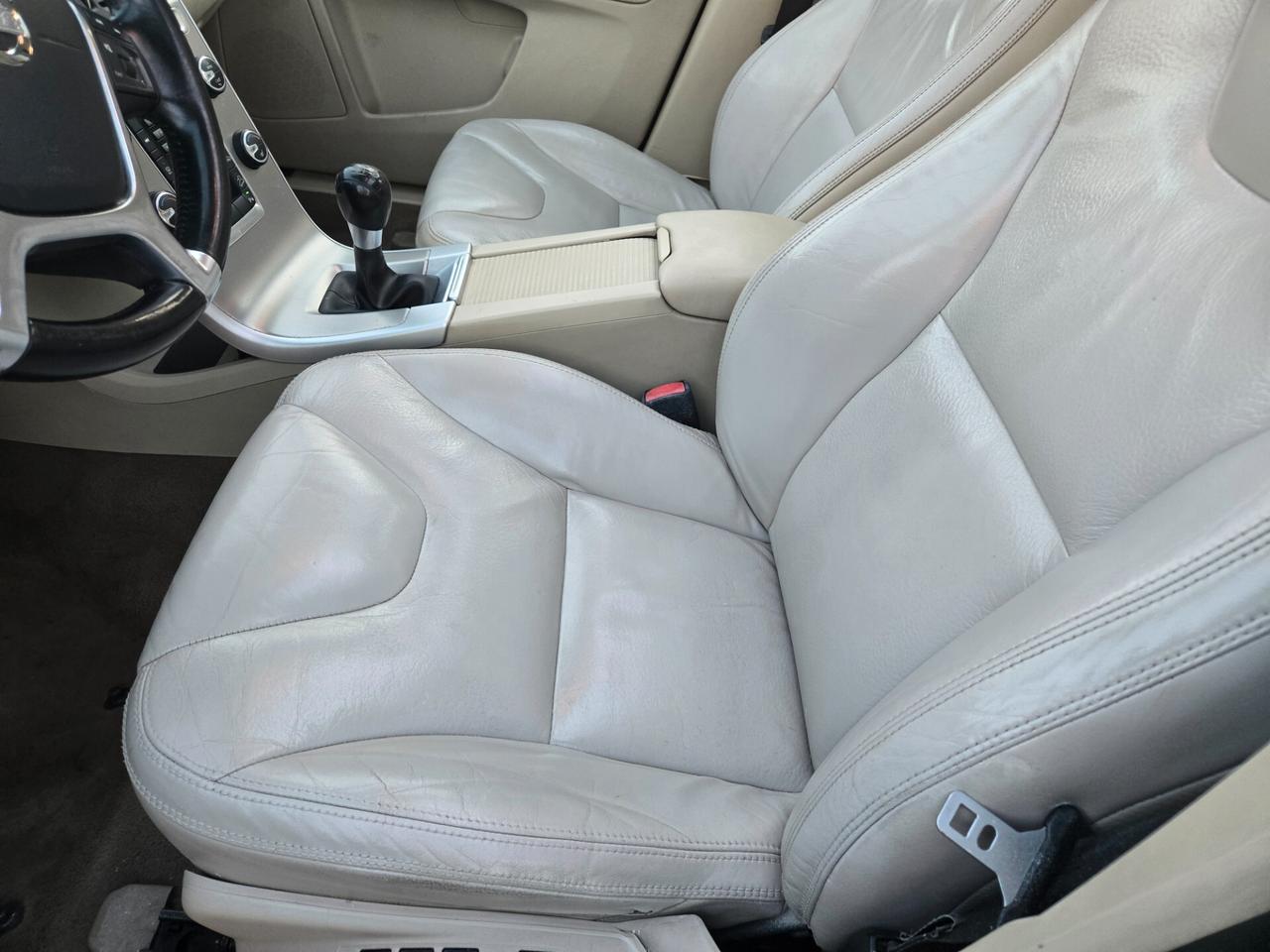 Volvo XC 60 XC60 D5 AWD Momentum