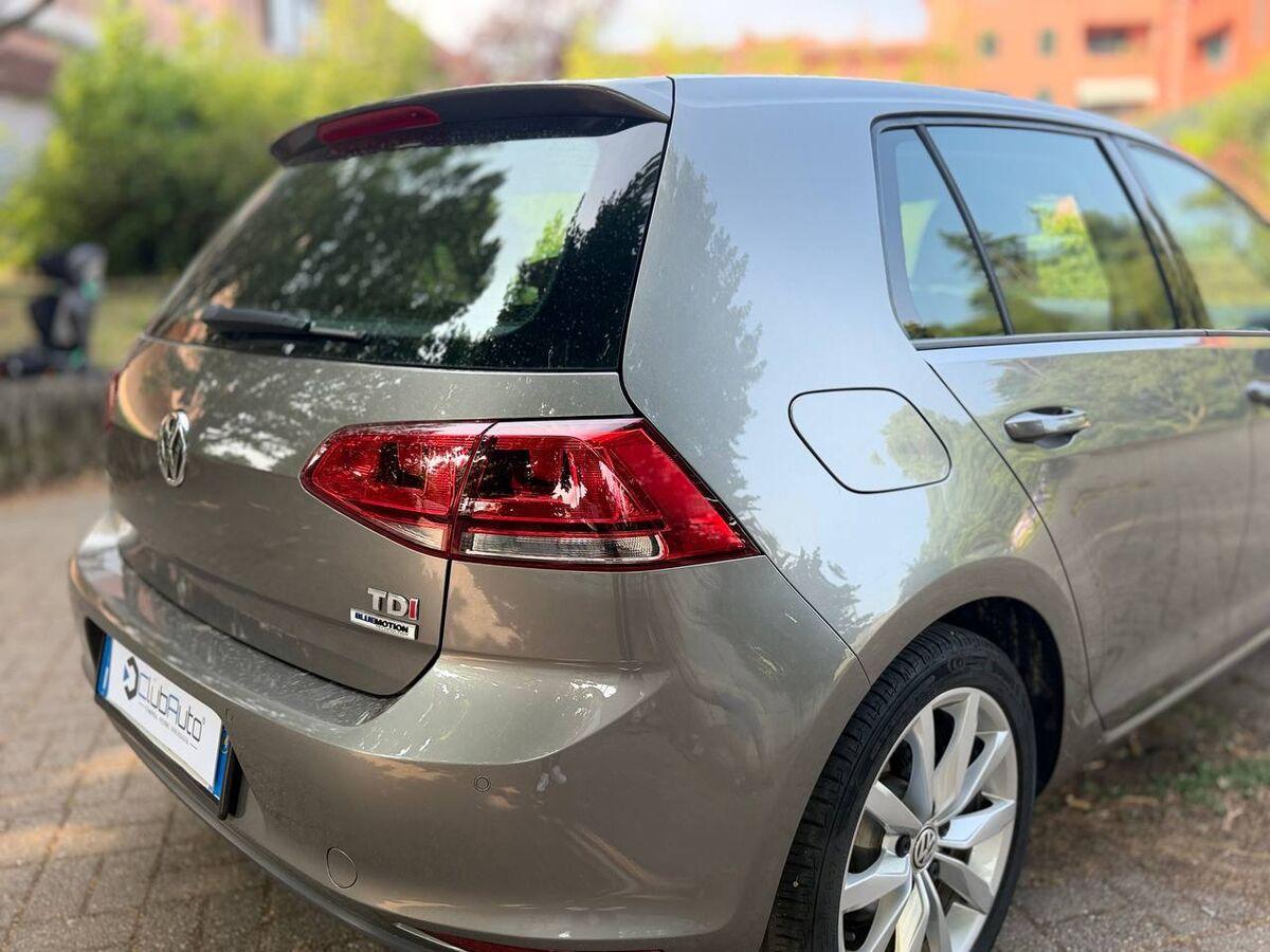 Volkswagen Golf 1.6 tdi Highline 5p dsg
