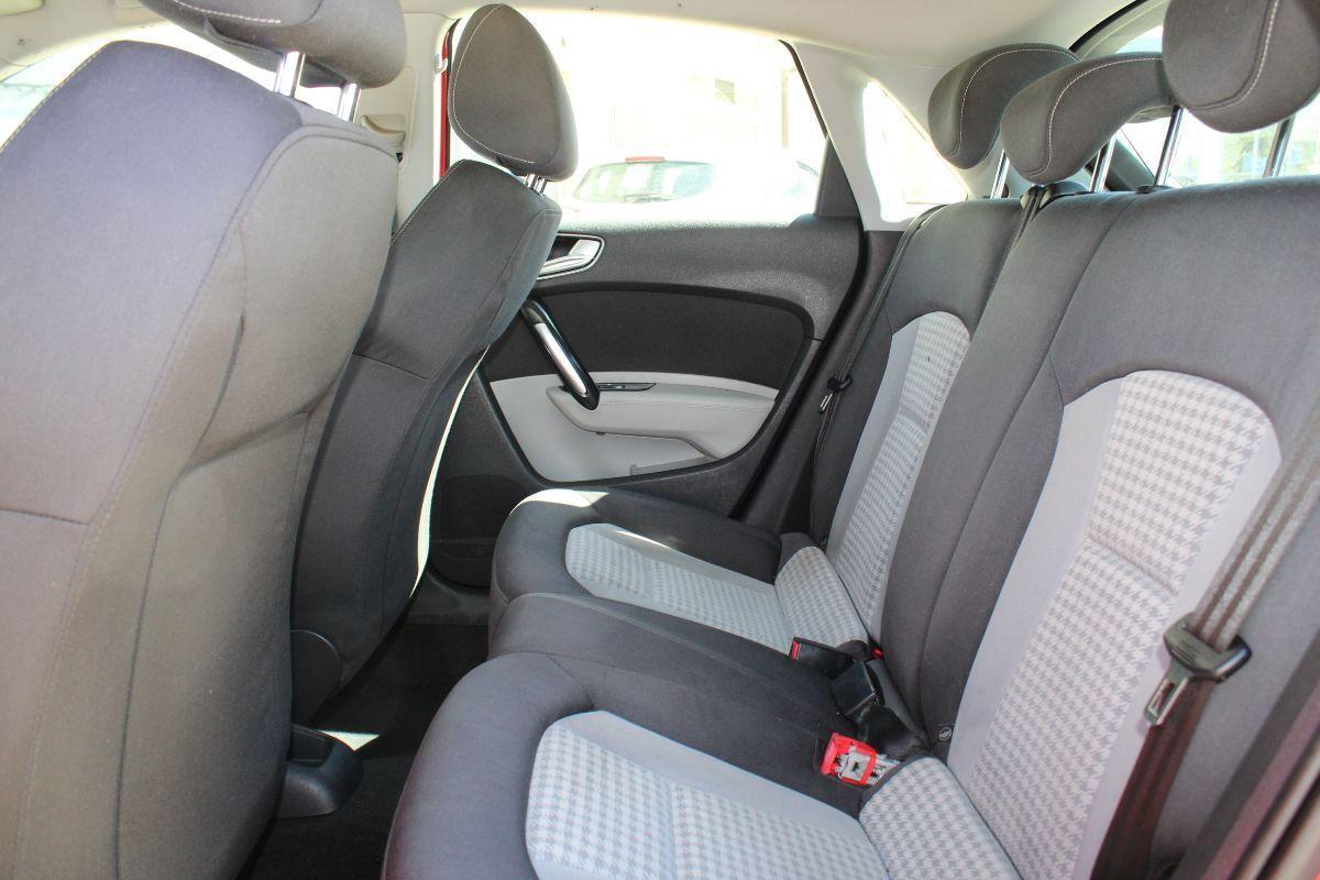 AUDI - A1 Sportback - 1.6 TDI S line edition plus