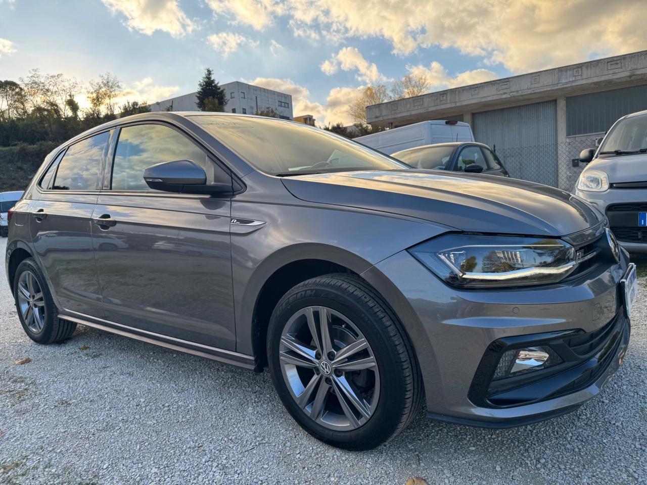 Volkswagen Polo 1.0 TGI 90Cv R-Line Sport BMT