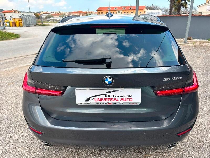 BMW Serie 3(G20/1-80/1) 320e Touring Business A...