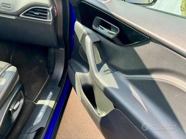 JAGUAR F-Pace 2.0 D 180 CV aut. R-Sport