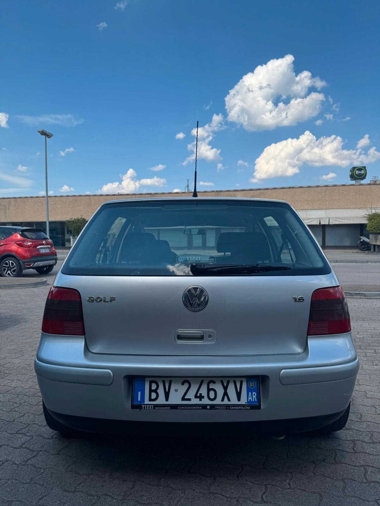 Volkswagen Golf 1.6 16V cat 5 porte Highline