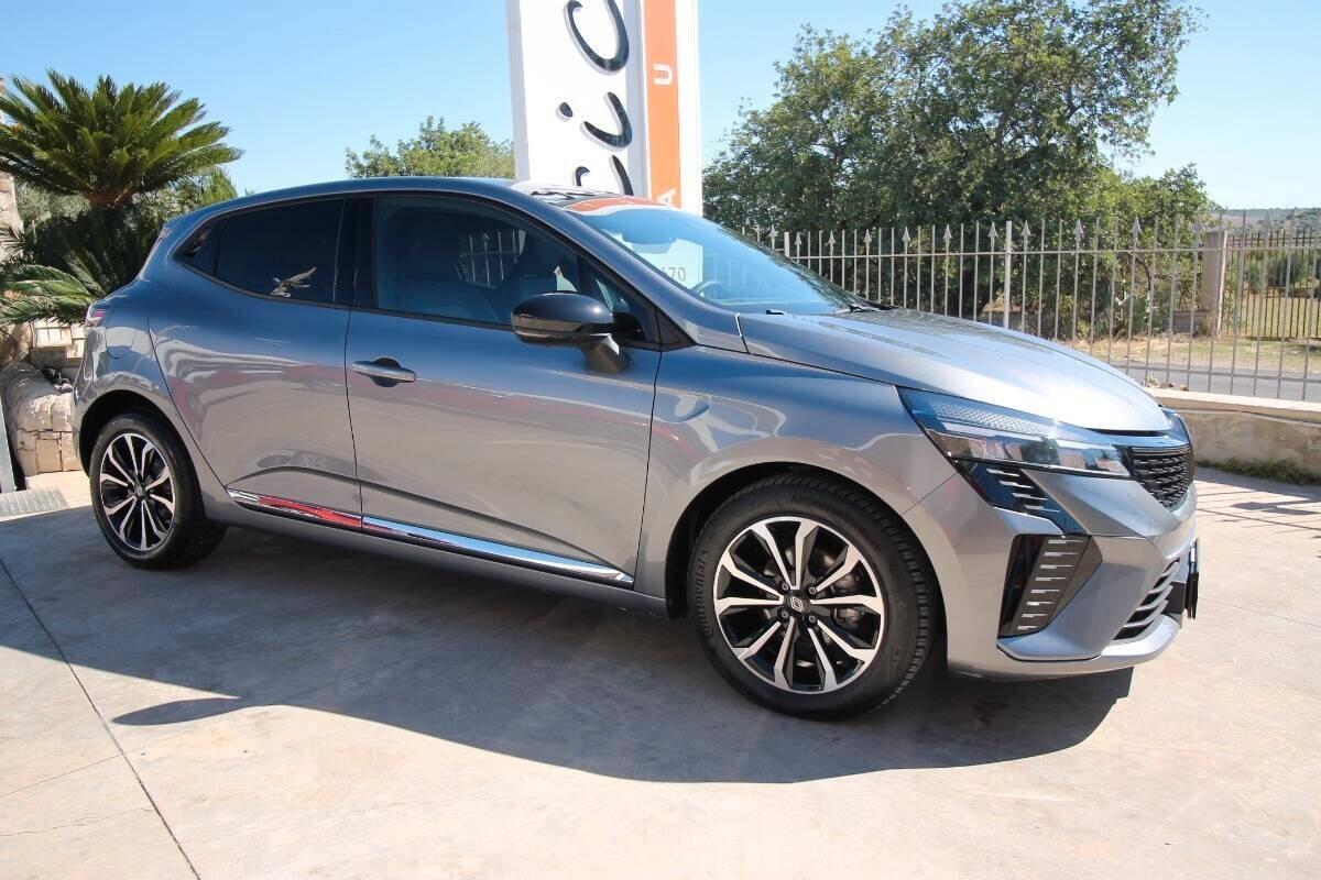 Renault Clio TCe 90 CV 5p Techno|11300KM|2025