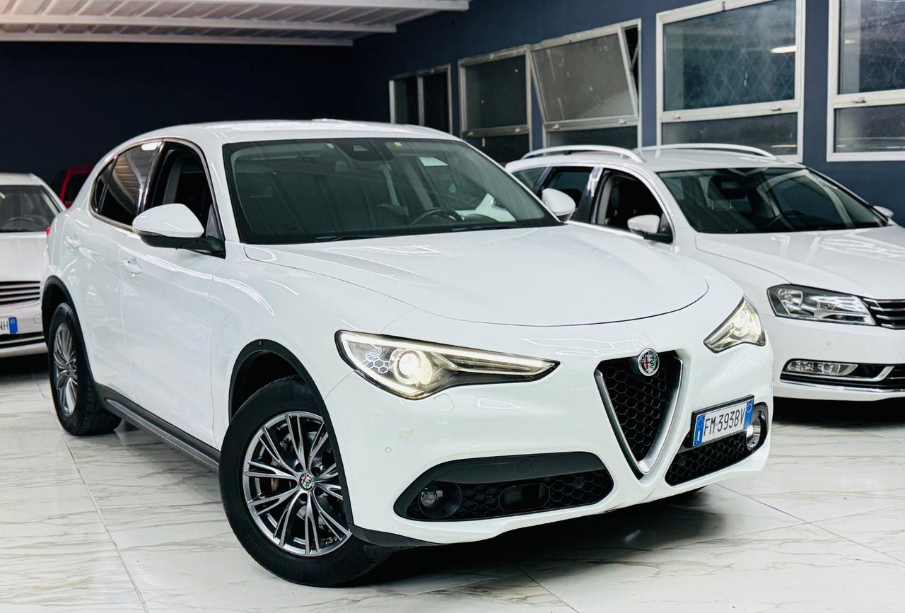 Alfa Romeo Stelvio 2.2 Turbodiesel 210 CV AT8 Q4 Super