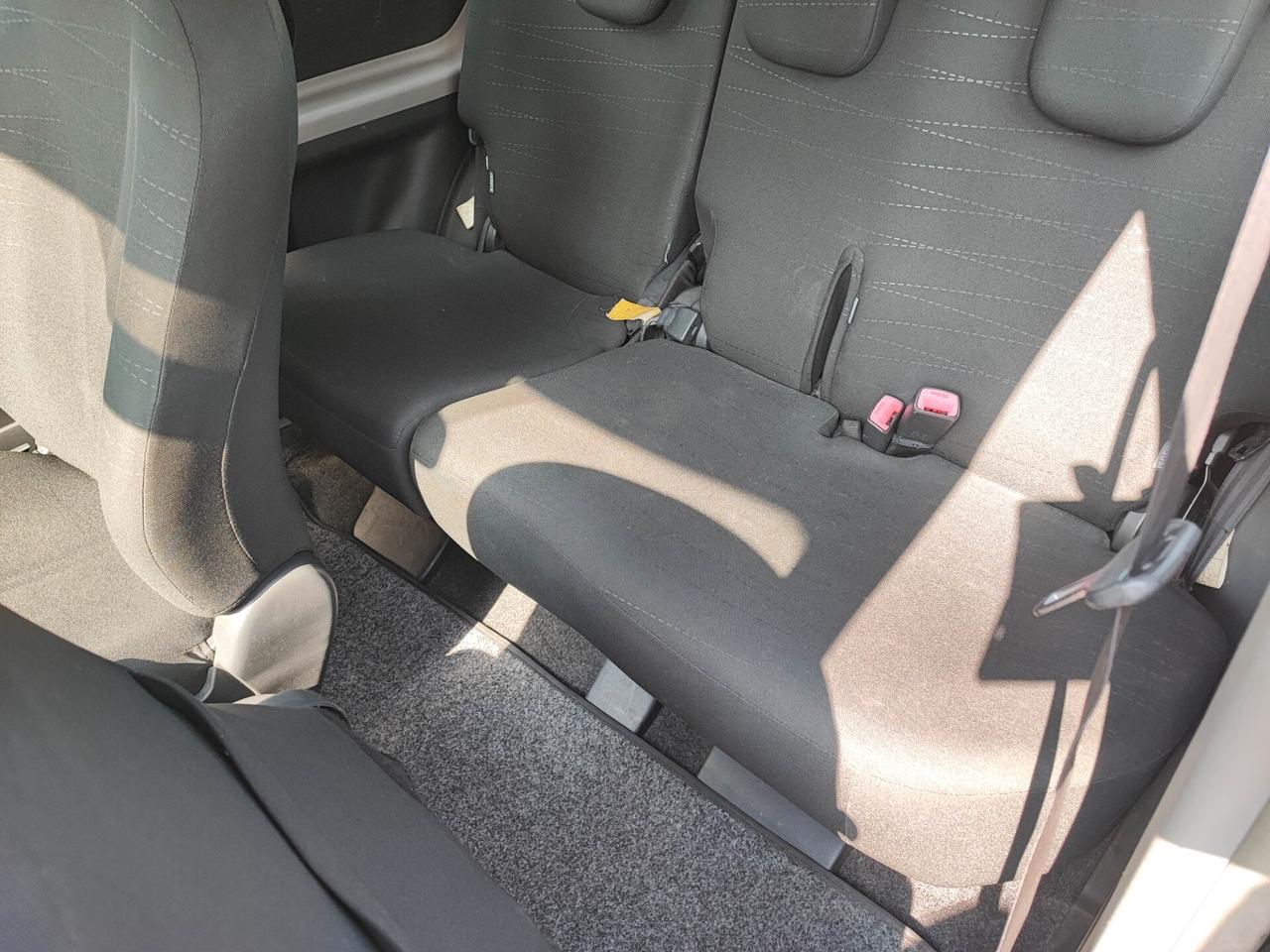 Toyota Yaris 1.0 uni-pro