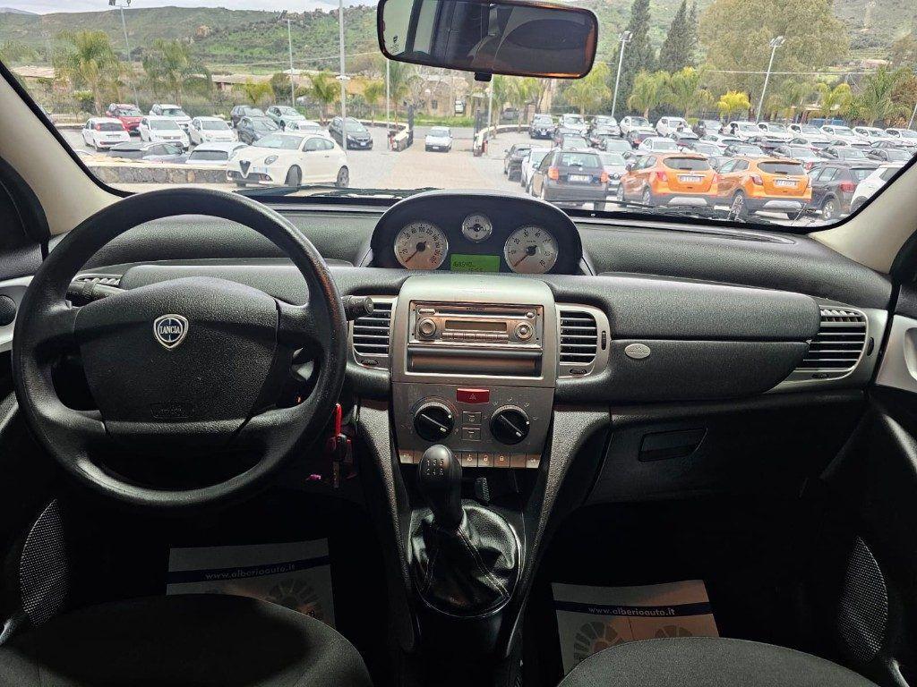 Lancia Ypsilon 1.3 MJT 75 CV Platinum