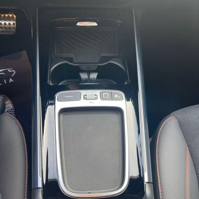 MERCEDES - Classe GLA - 200 d Automatic Premium