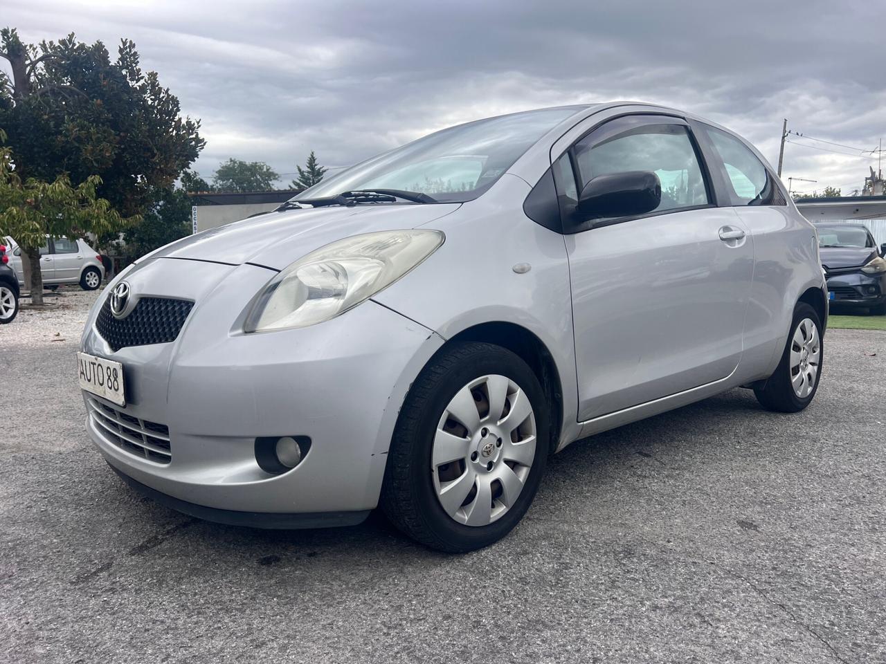 Toyota Yaris 1.3 3 porte Navi