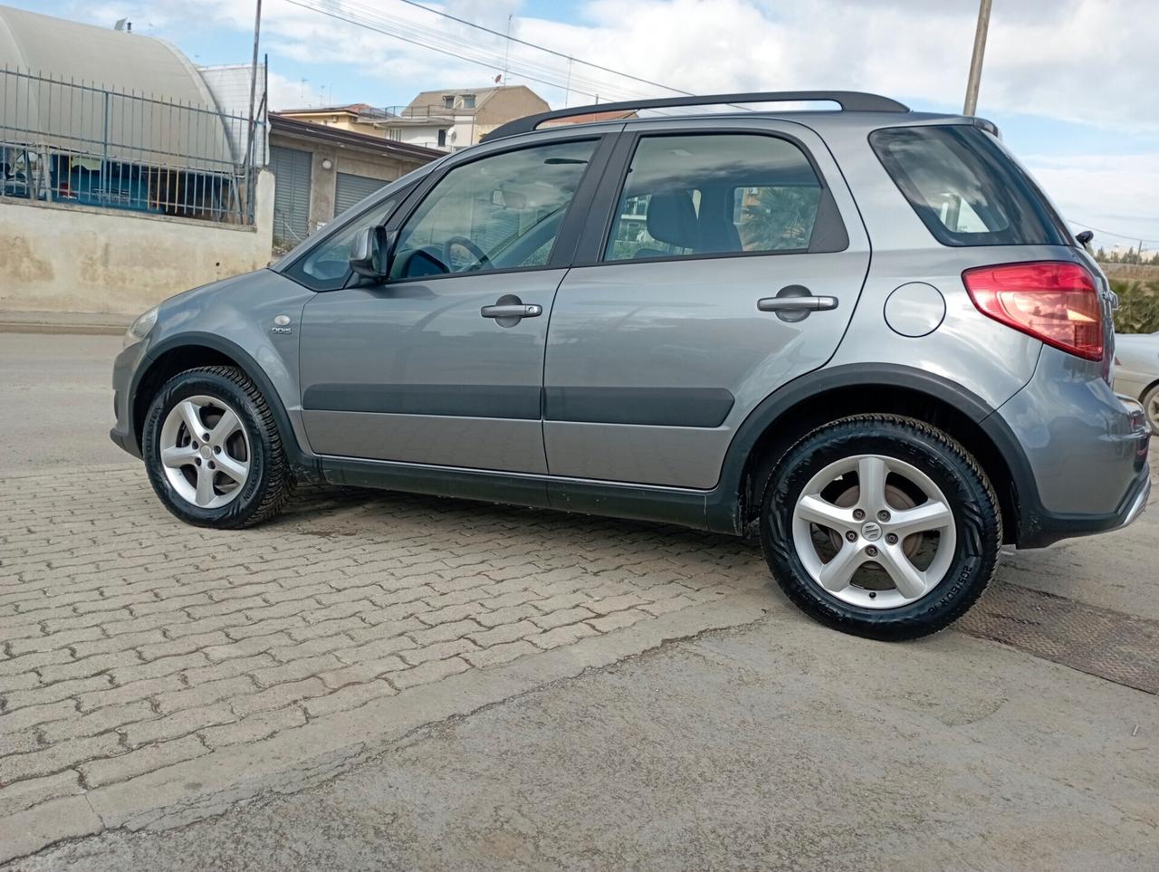 Suzuki SX4 1.9 DDiS 4WD 82000 km!