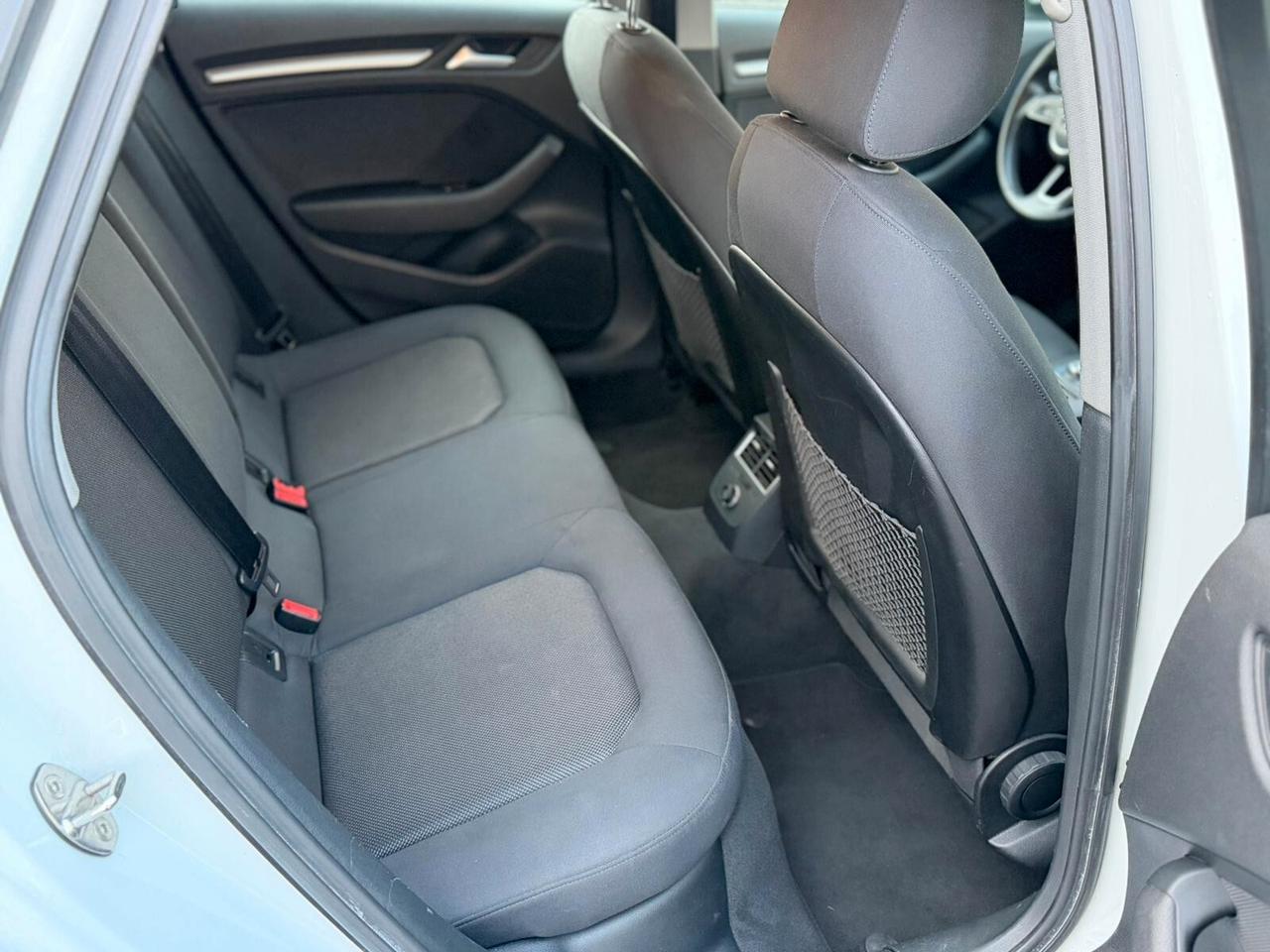 Audi A3 SPB 35 TDI S tronic Business 2020