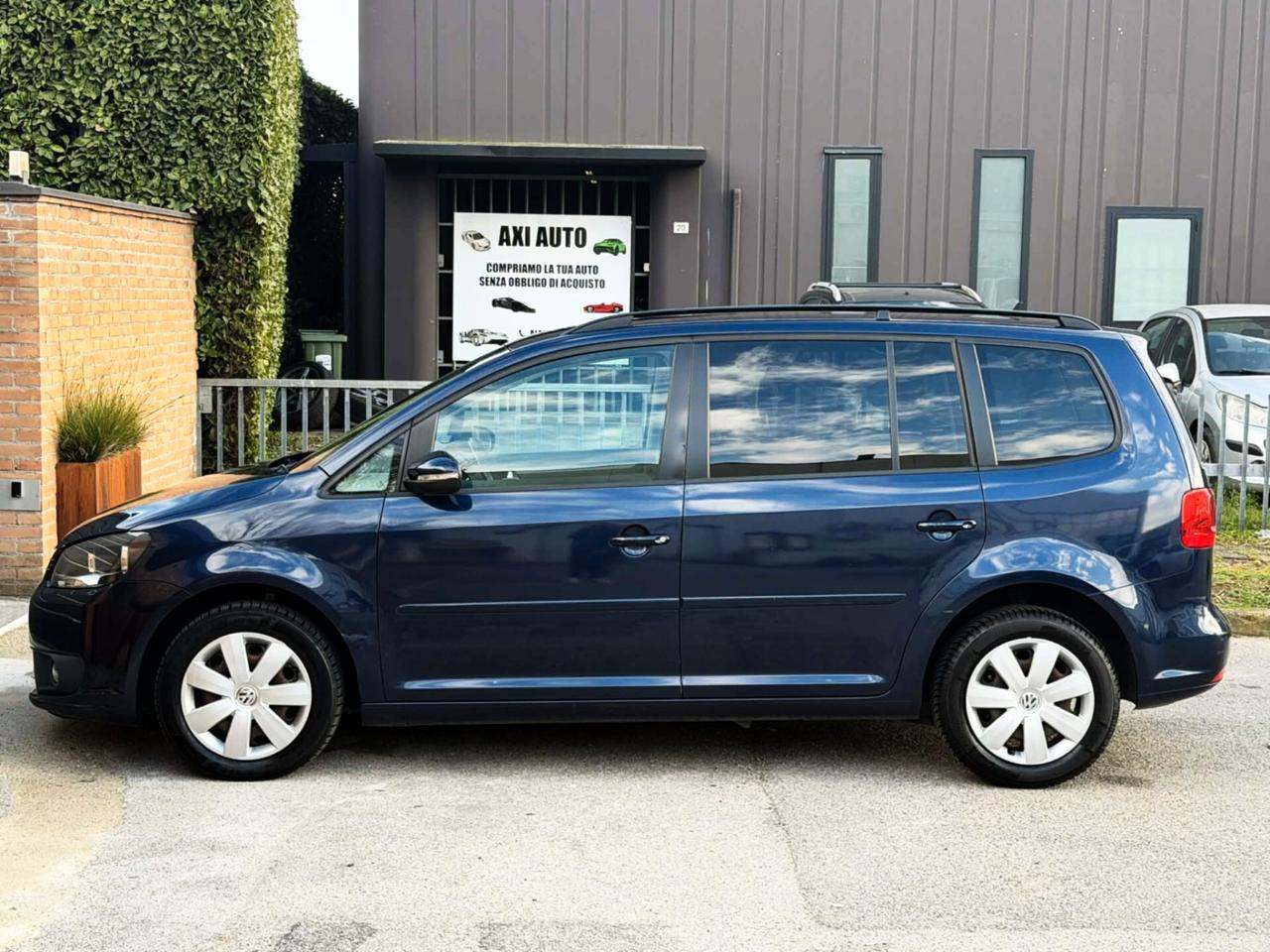 VW Touran 1.6 TDI DSG-7POSTI-U.Prop-GARANZIA-2014