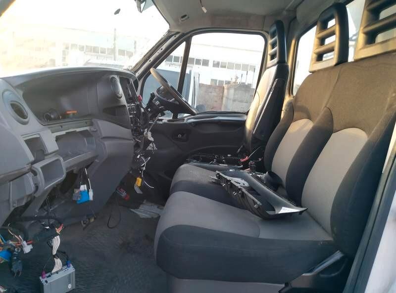 IVECO DAILY 70 C15 A TELAIO