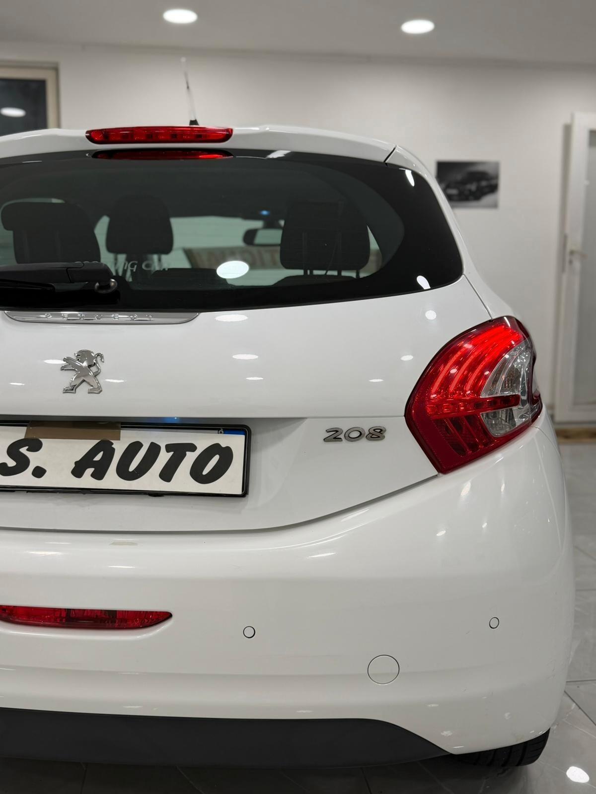 Peugeot 208 2014 Allure 1.2cc Benzina
