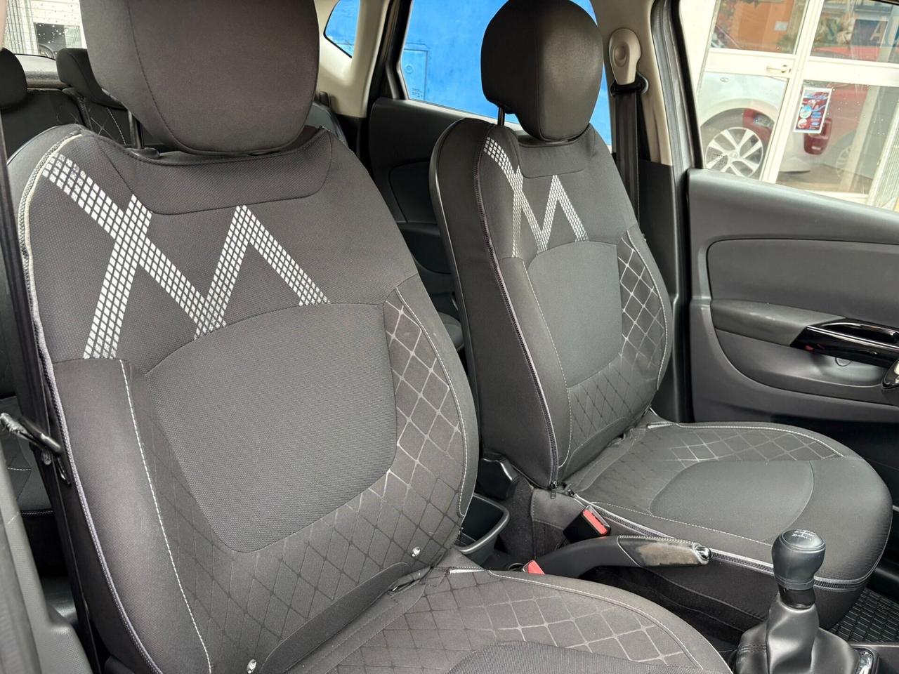 Renault Captur 1.5 R-LINK OPAC TITANIUM BICOLORE 2016 FULL OPT