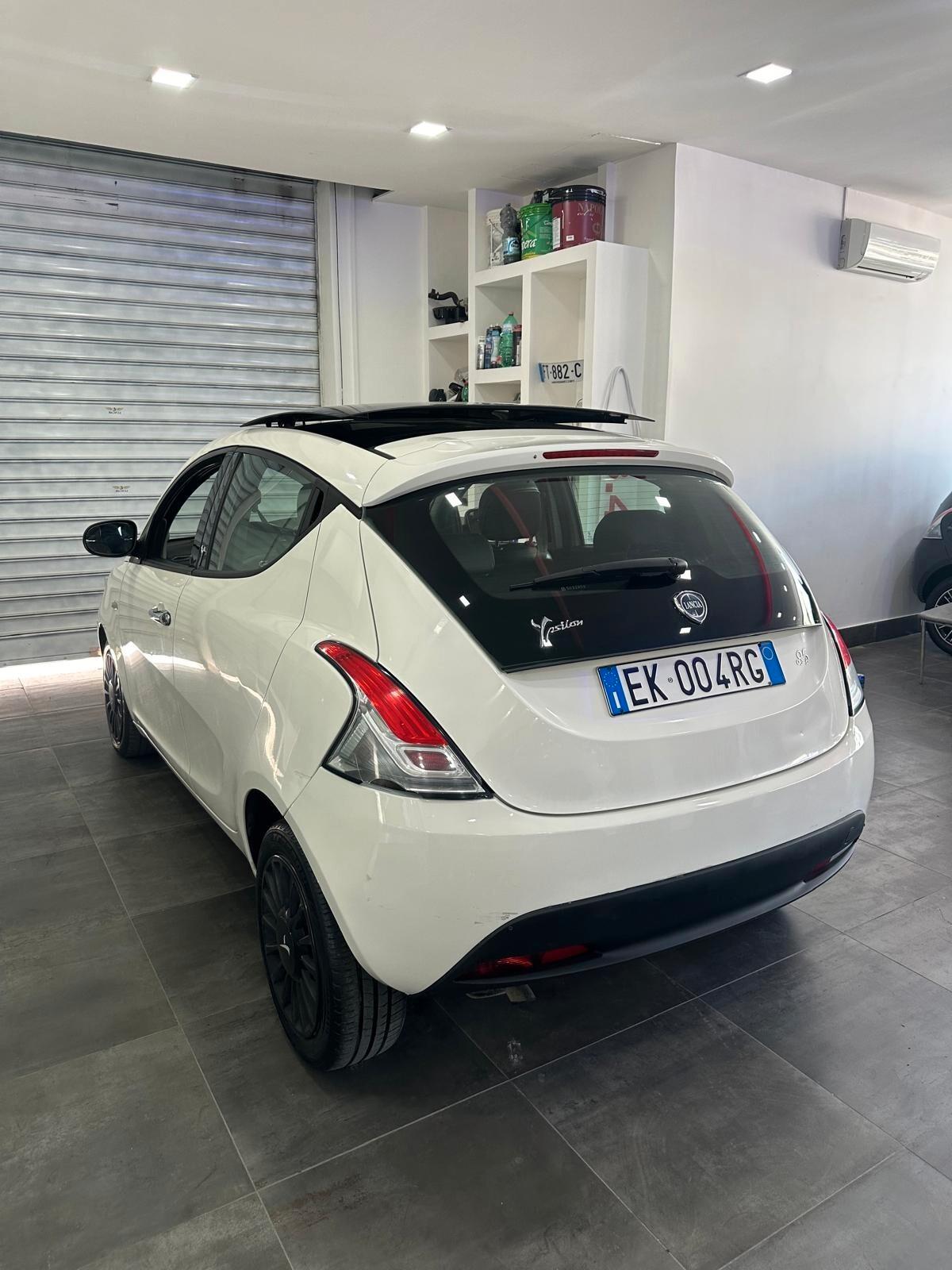 Lancia Ypsilon 1.3 MJT 16V 95 CV 5 porte S&S Gold