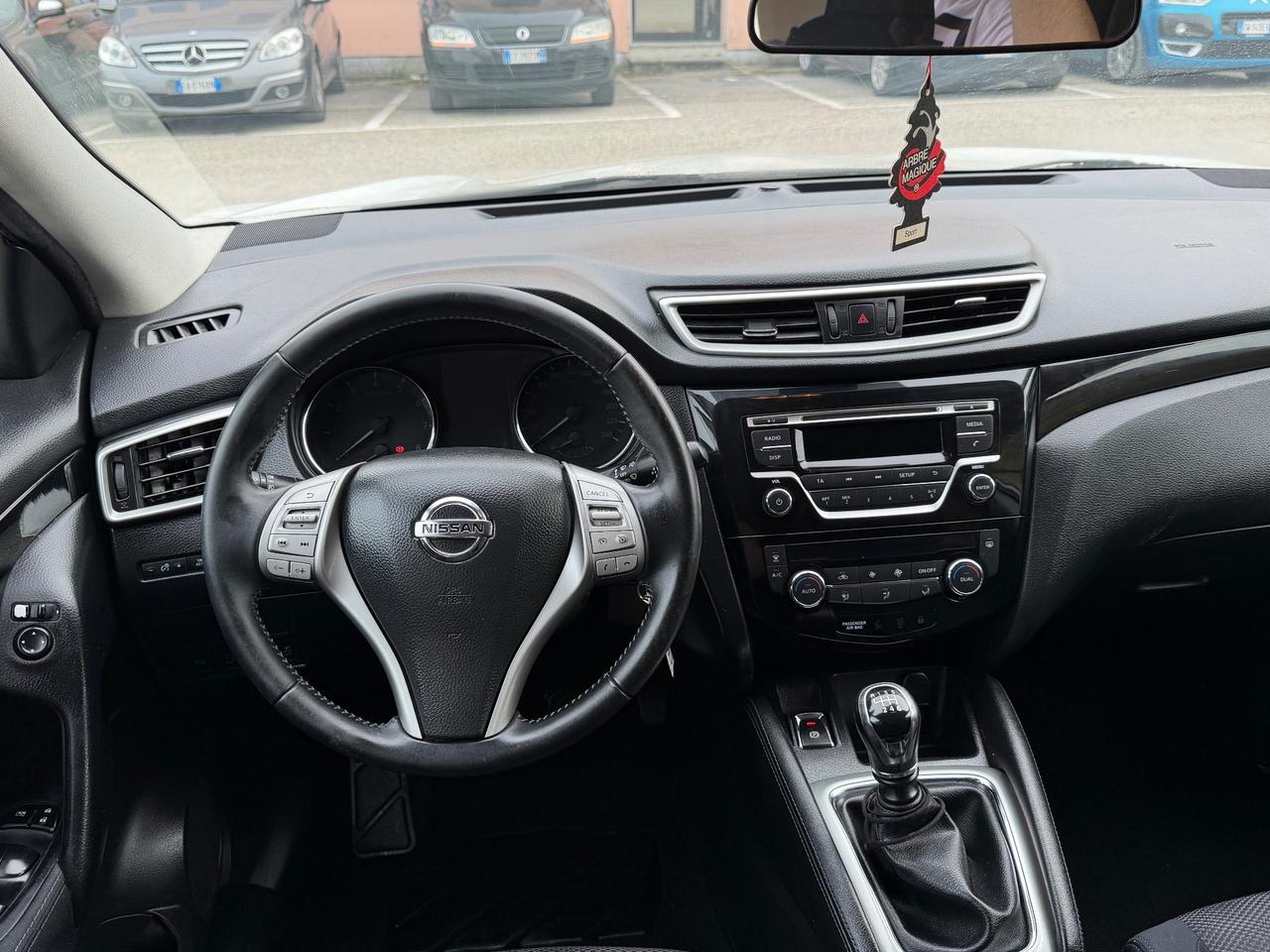 Nissan Qashqai 1.2 DIG-T N-Connecta Neopatentati