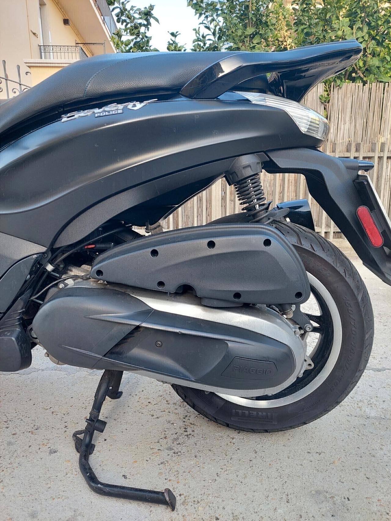 BEVERLY 350 MODELLO POLICE ABS SRS GOMME NUOVISSIME CON FERMO AMM. NUOVISSIMO