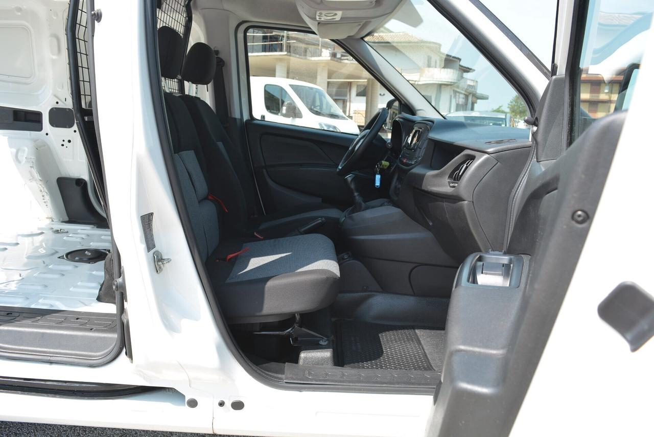 Fiat Doblò 13 MJT 95 cv 3 posti voletto posteriore