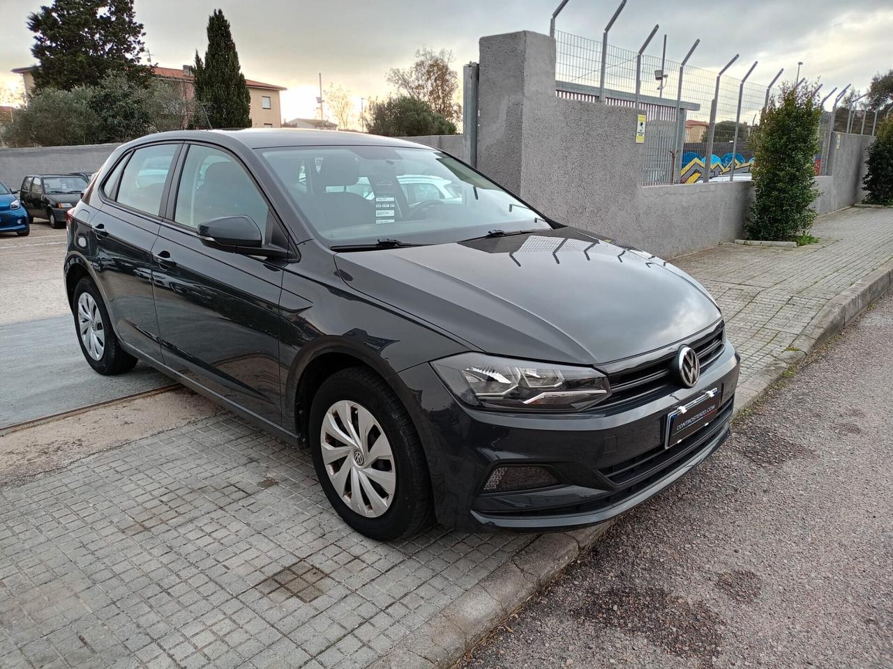 VW POLO BENZINA -NEOPATENTATI