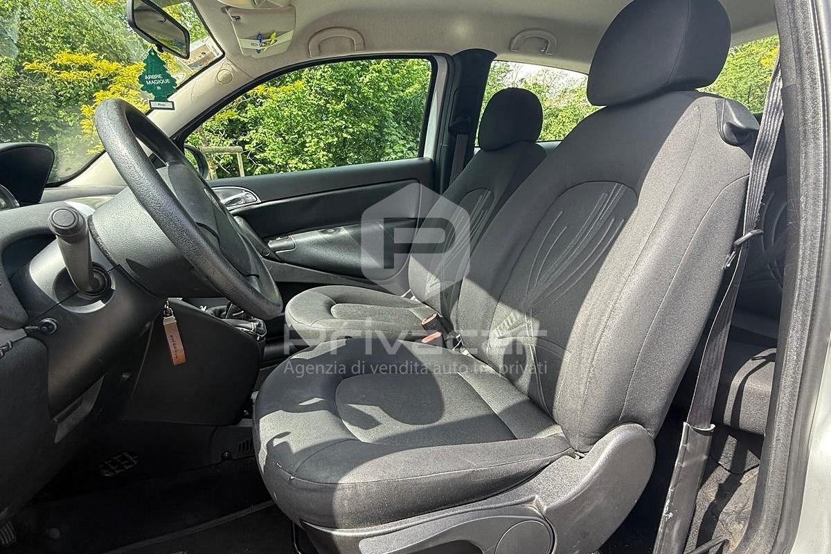 LANCIA Ypsilon 1.2 69 CV Unyca