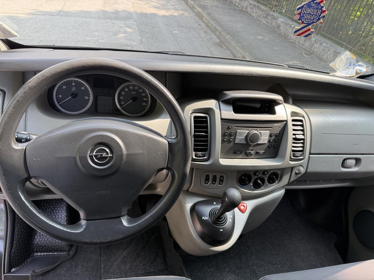 Opel Vivaro 27 2.5 CDTI PC-TN Combi Semivetrato