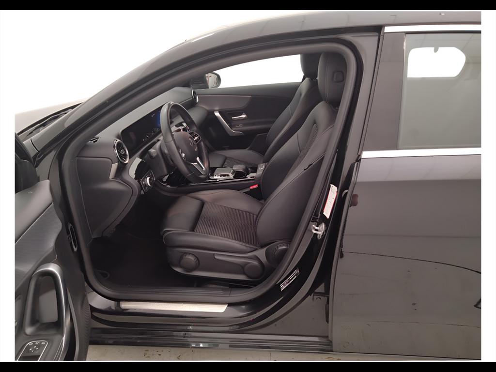 Mercedes-Benz Classe A - W177 2018 - A 180 d Sport Extra auto
