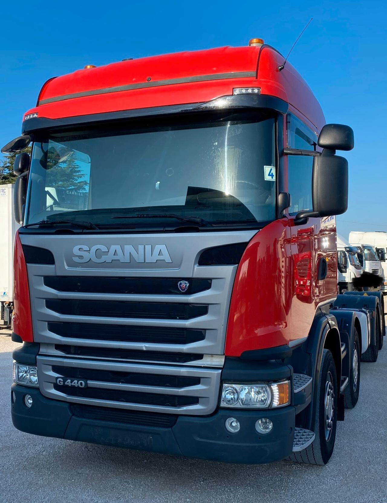 SCANIA R-440