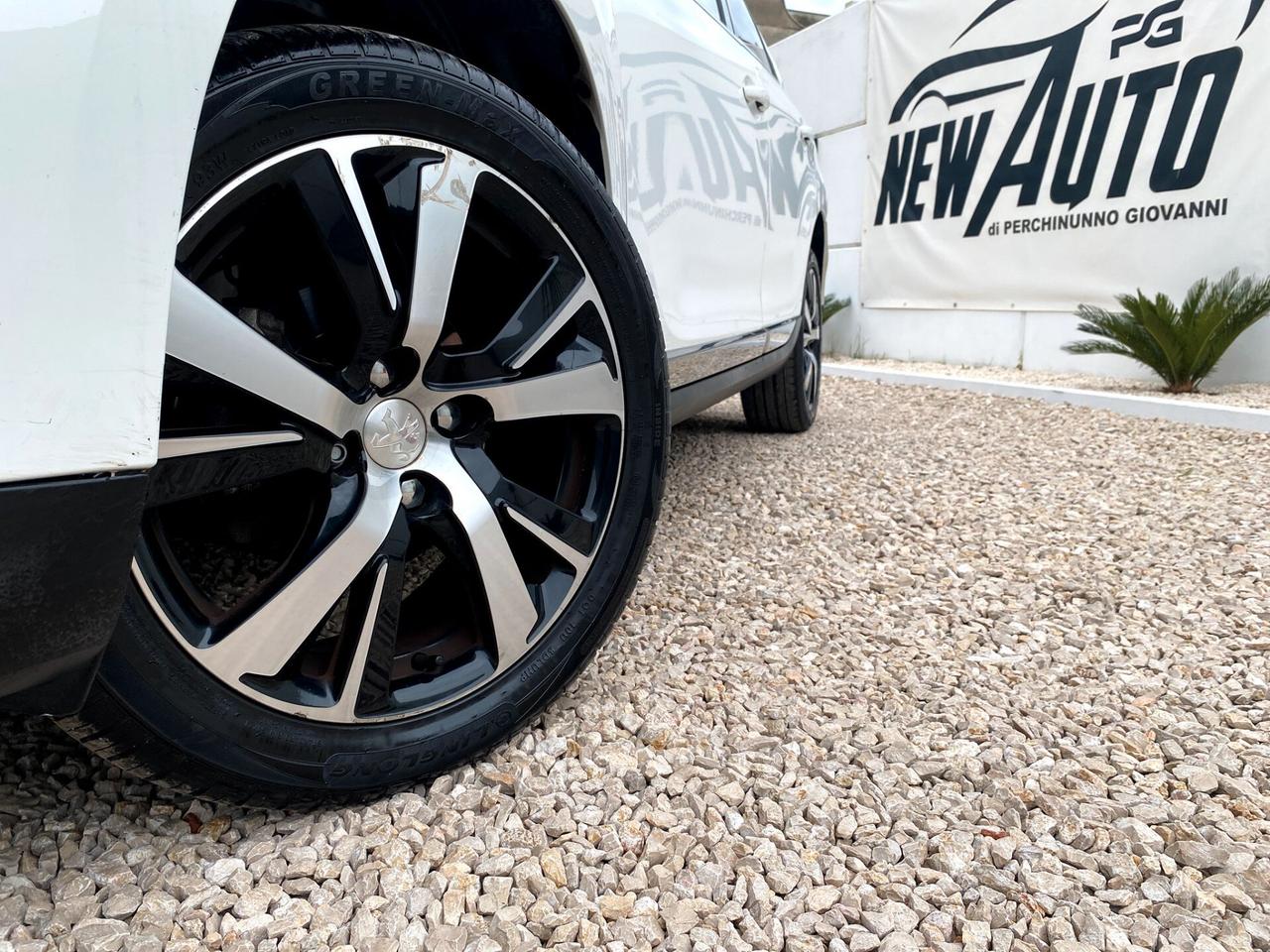 Peugeot 2008 1.6 e-HDi 92 CV Stop&Start Allure