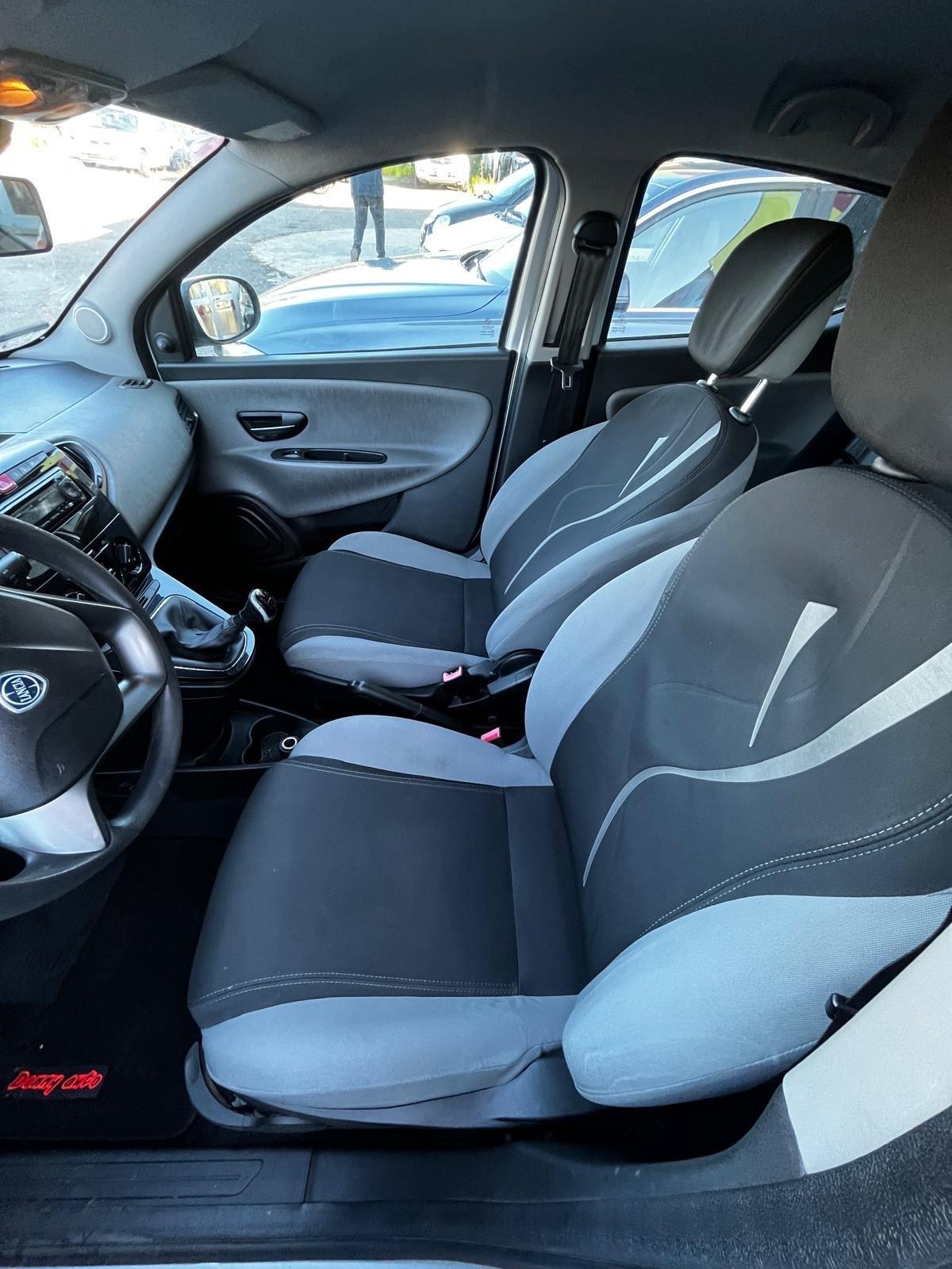 Lancia Ypsilon 1.3 MJT 16V 95 CV 5 porte S&S Gold