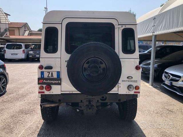 Land Rover Defender AUTOCARRO 2 POSTI IVS ESP