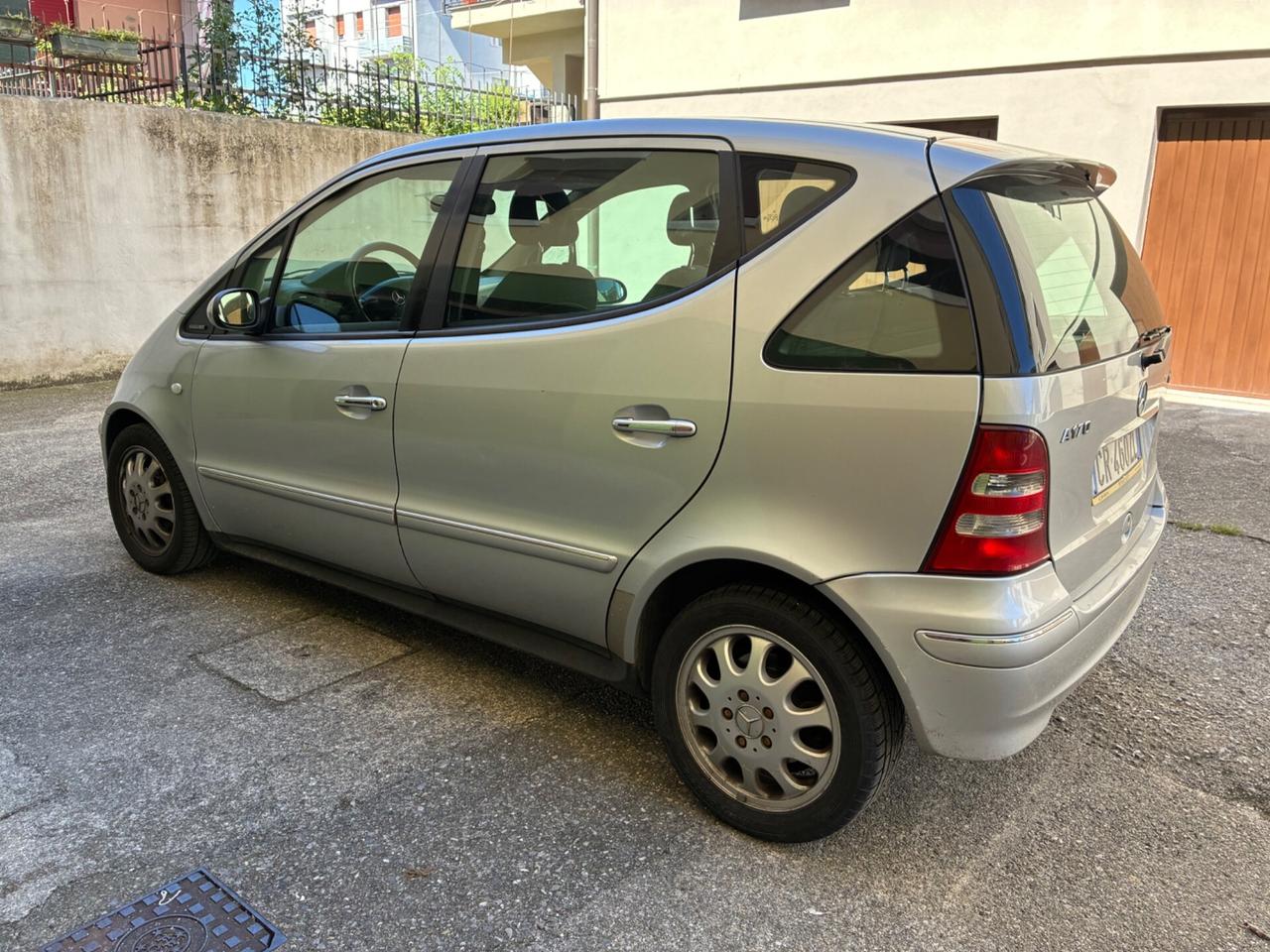 Mercedes-benz A 170 cdi Elegance Lunga 95cv